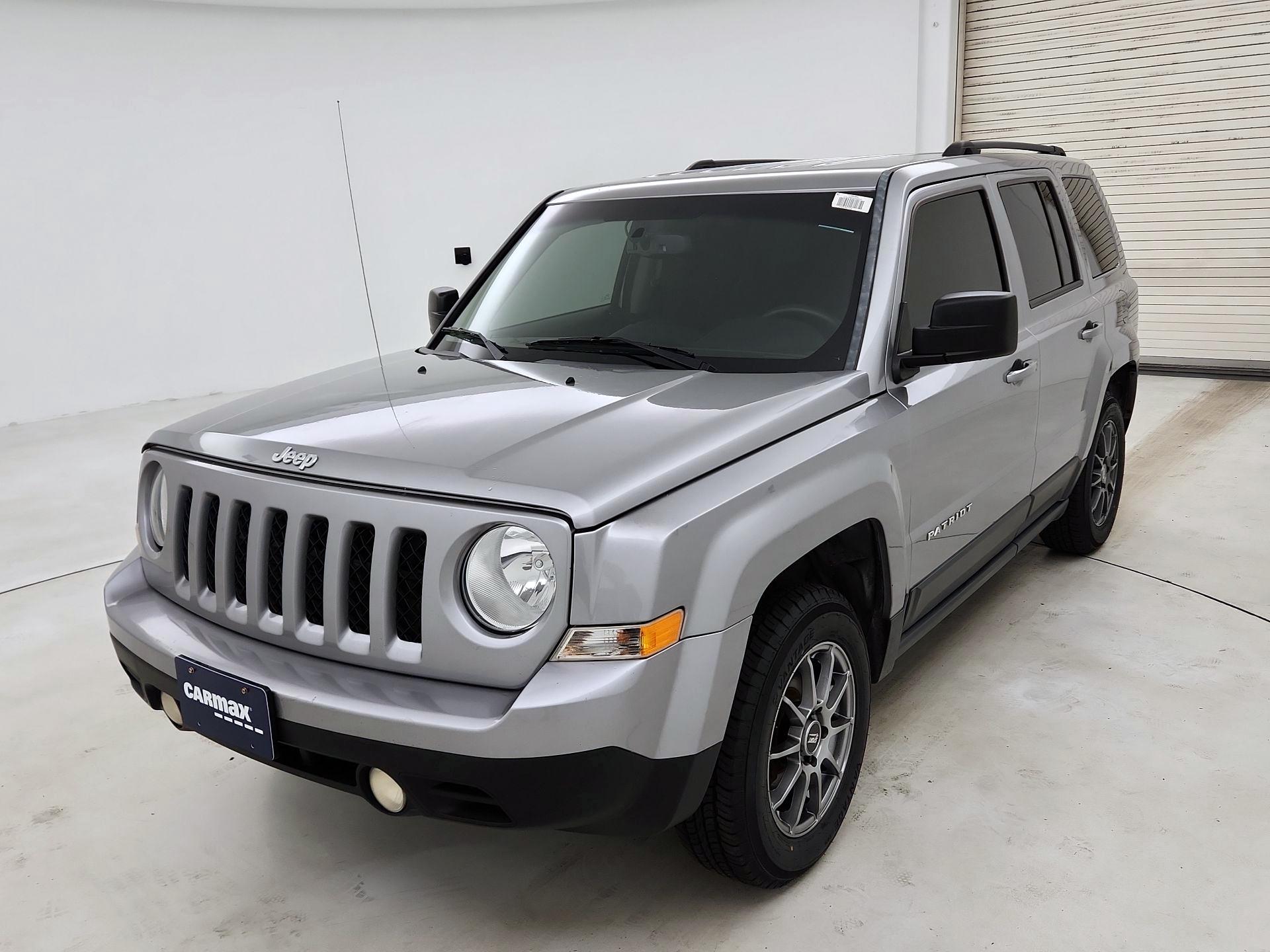 Thumbnail: 2016 Jeep Patriot - 3