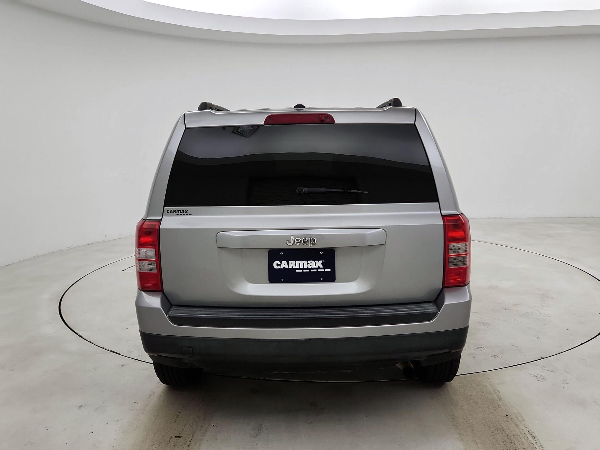 Thumbnail: 2016 Jeep Patriot - 6