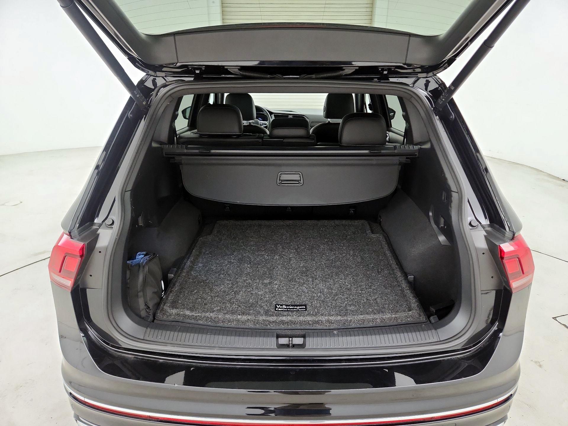 Thumbnail: 2022 Volkswagen Tiguan - 20