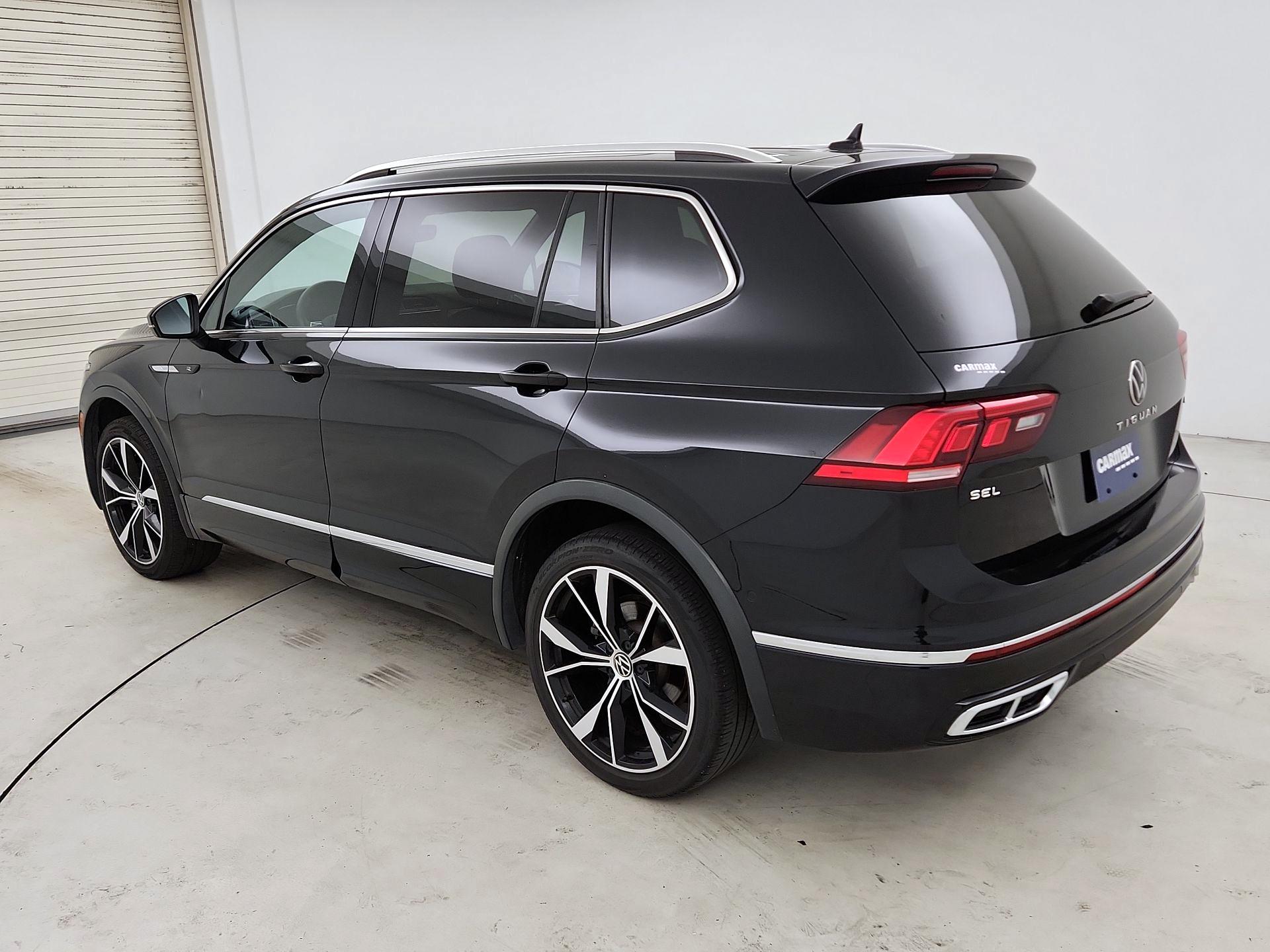 Thumbnail: 2022 Volkswagen Tiguan - 7