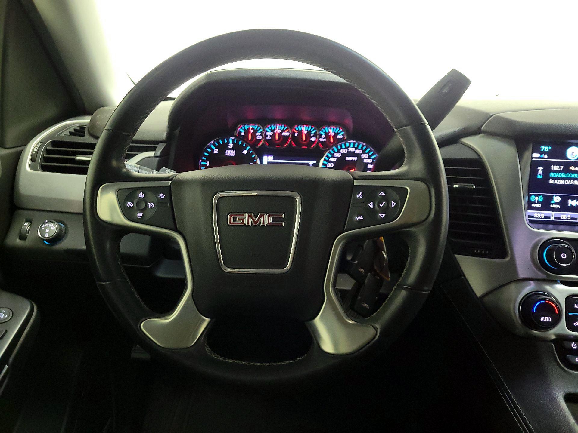 Thumbnail: 2019 GMC Yukon XL - 10