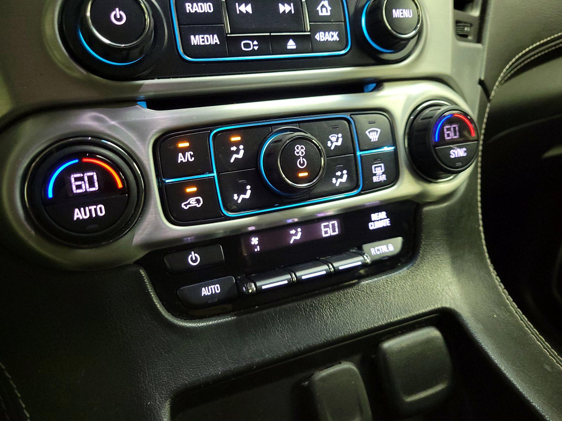 Thumbnail: 2019 GMC Yukon XL - 16