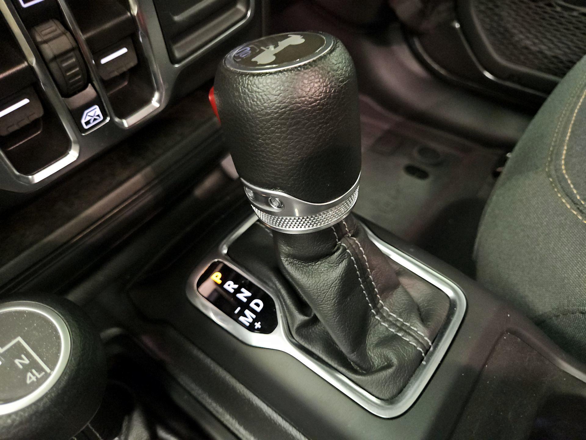 Thumbnail: 2024 Jeep Wrangler - 17