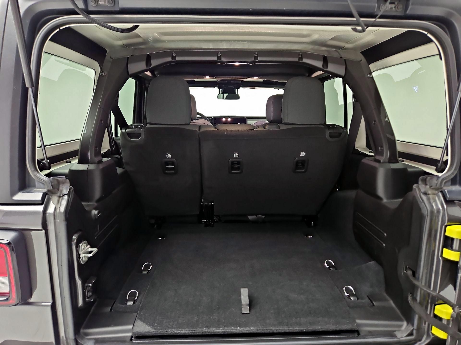 Thumbnail: 2024 Jeep Wrangler - 20