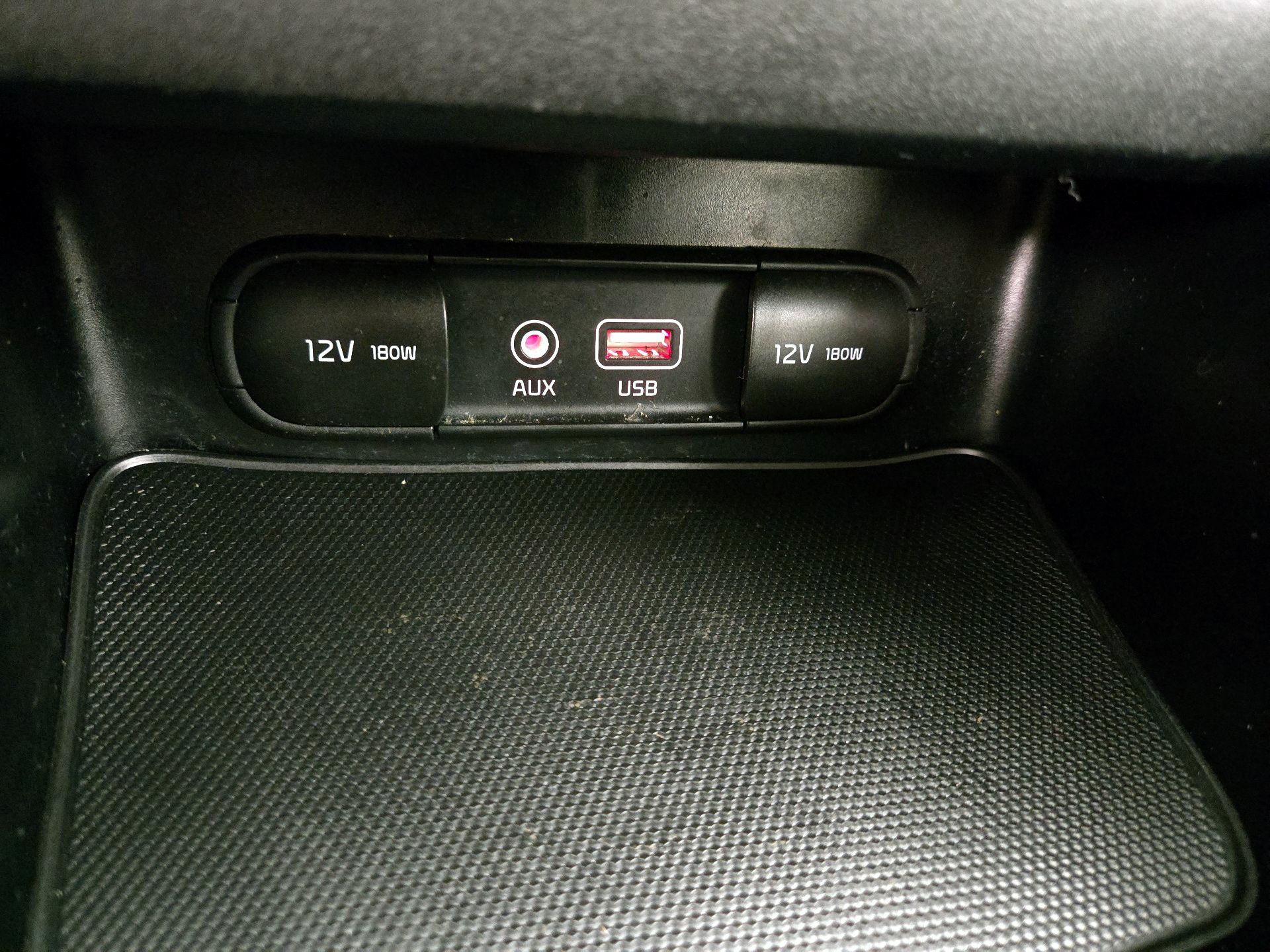 Thumbnail: 2021 Kia Forte - 18