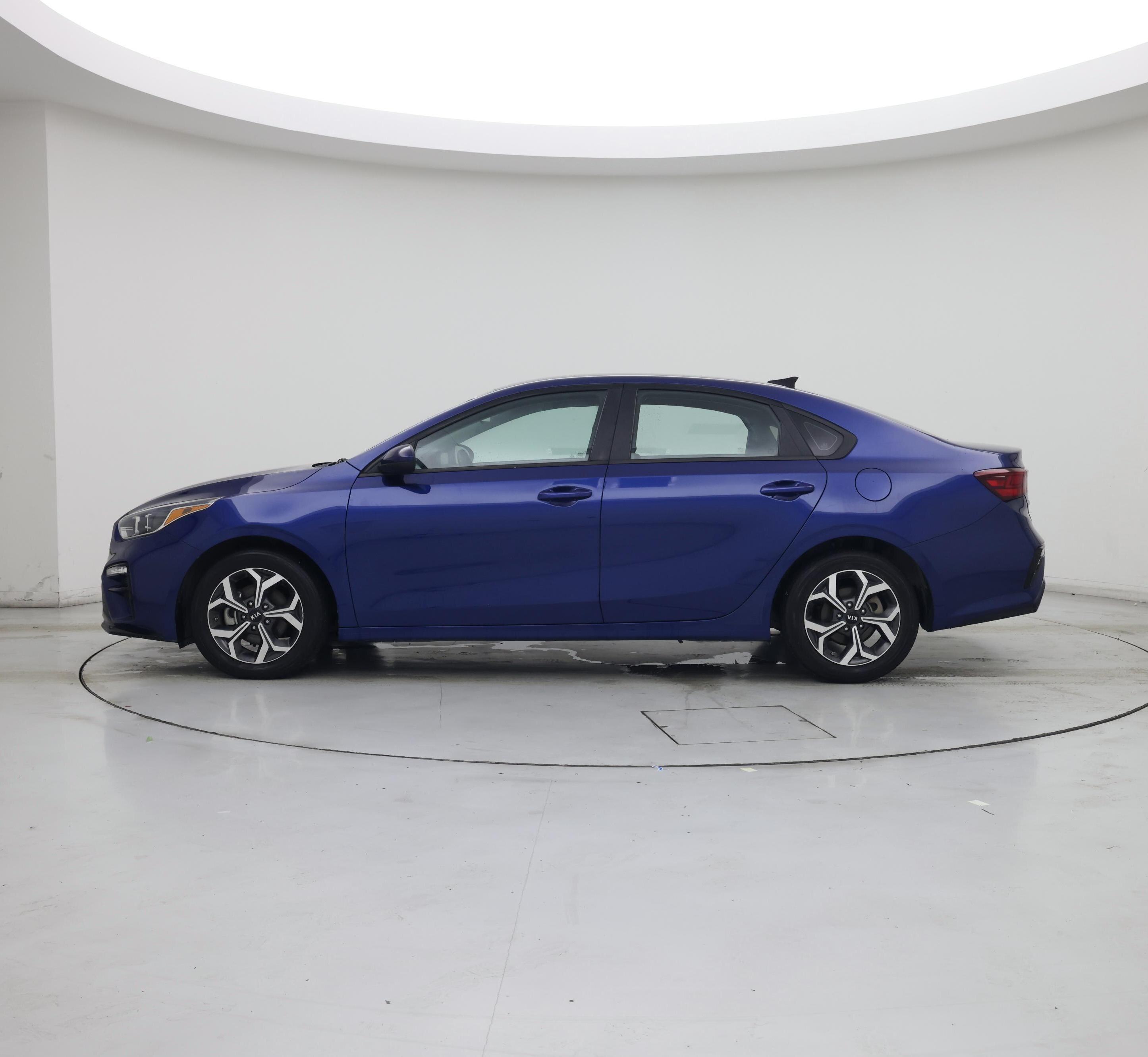 Thumbnail: 2021 Kia Forte - 3