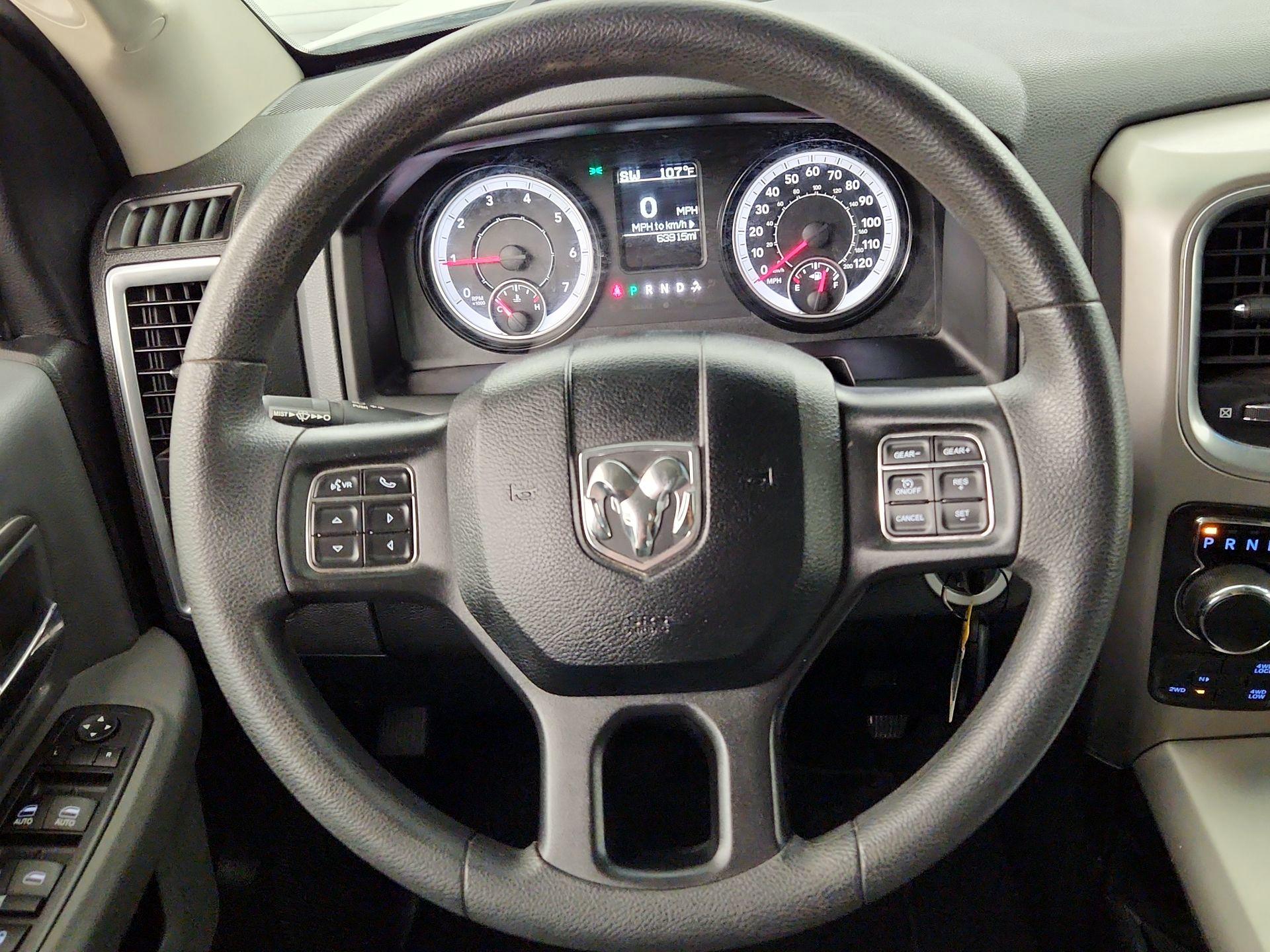 Thumbnail: 2019 RAM 1500 Classic - 10