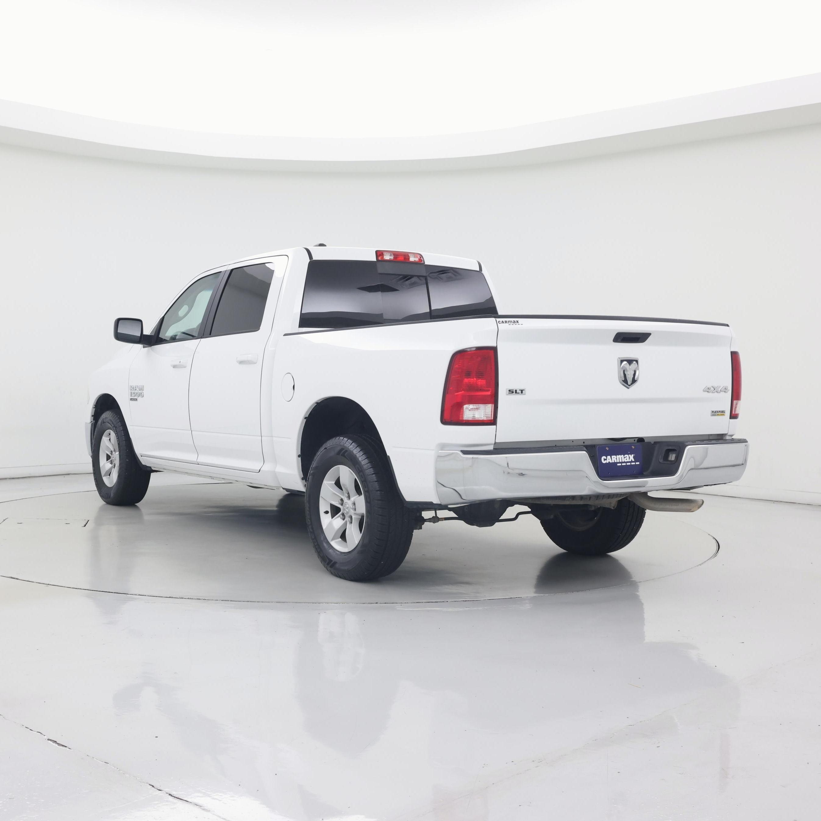 Thumbnail: 2019 RAM 1500 Classic - 2