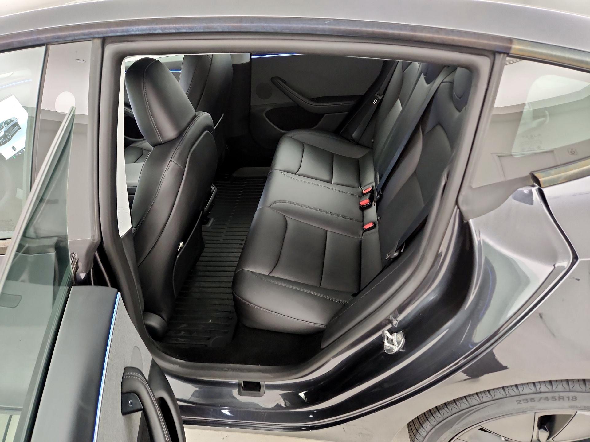 Thumbnail: 2025 Tesla Model 3 - 18
