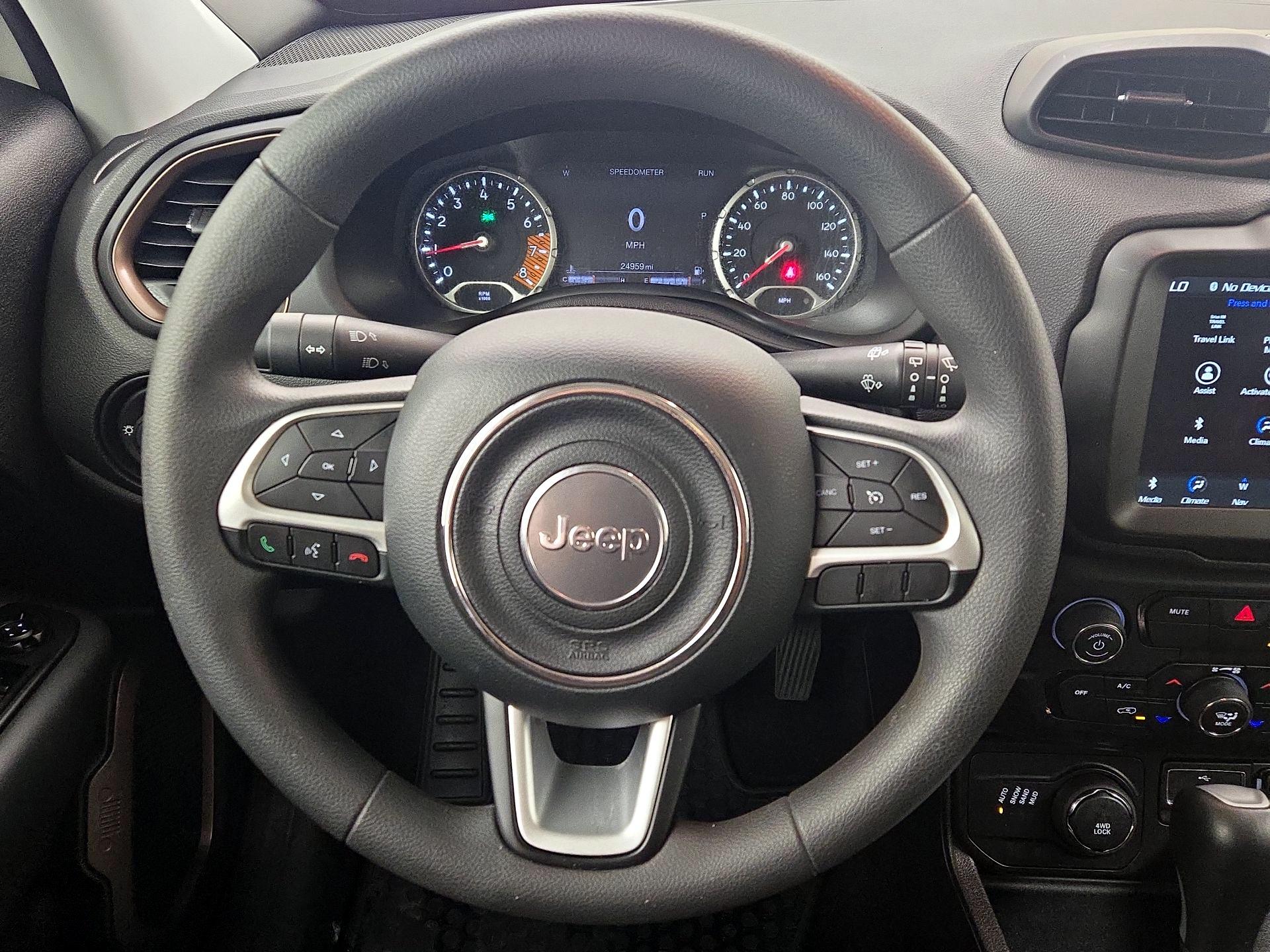 Thumbnail: 2023 Jeep Renegade - 10