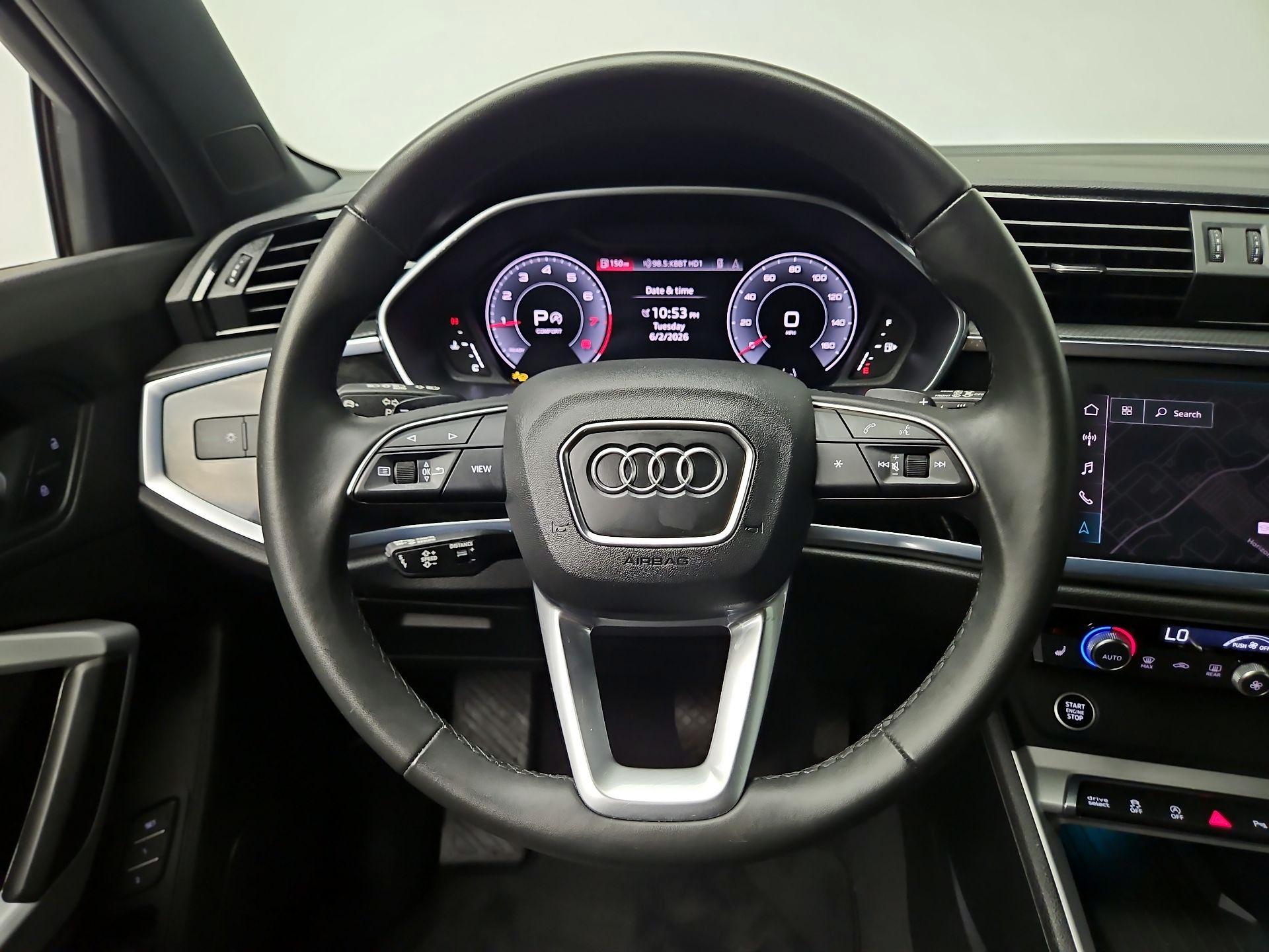 Thumbnail: 2025 Audi Q3 - 10