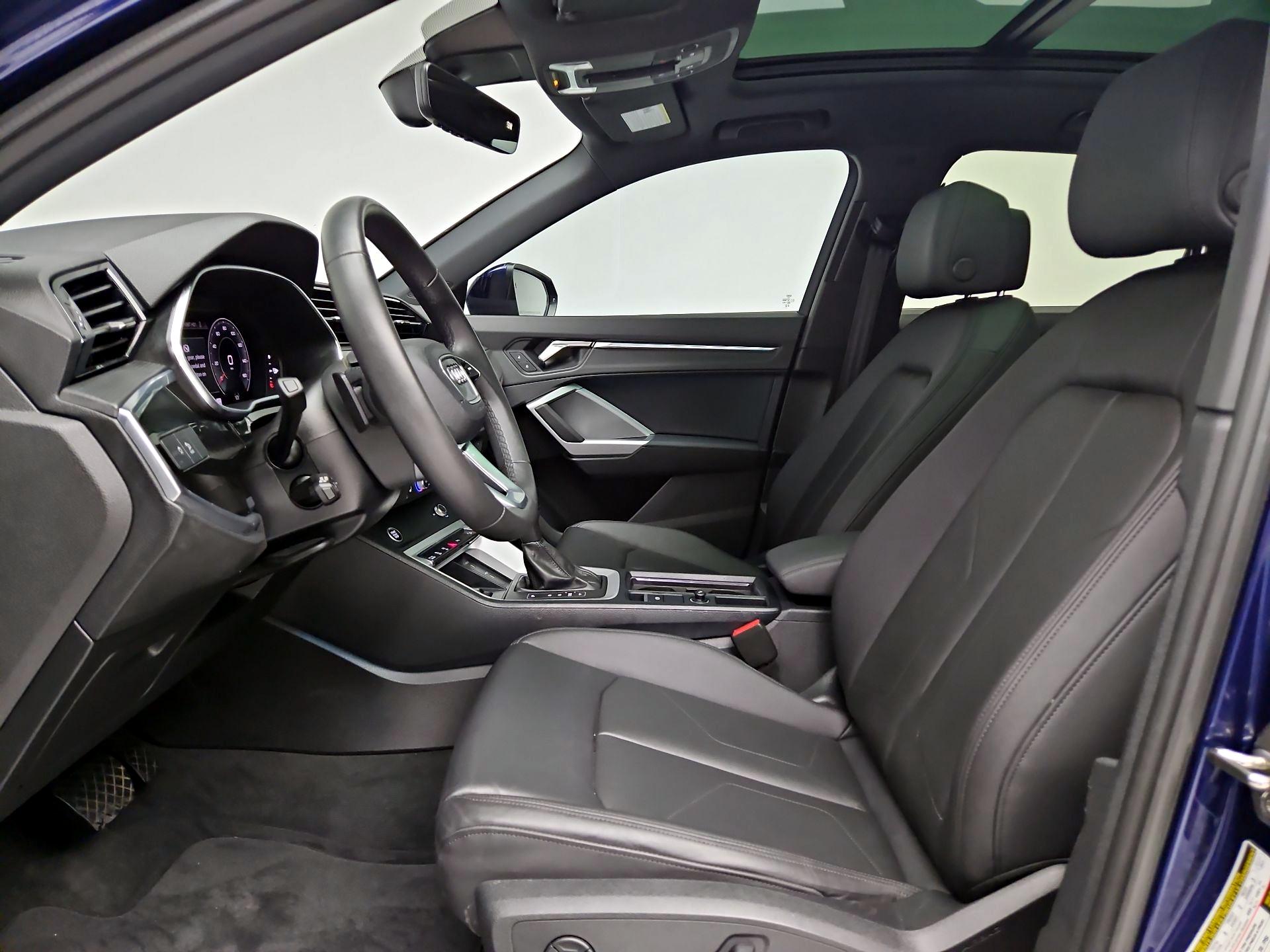 Thumbnail: 2025 Audi Q3 - 11