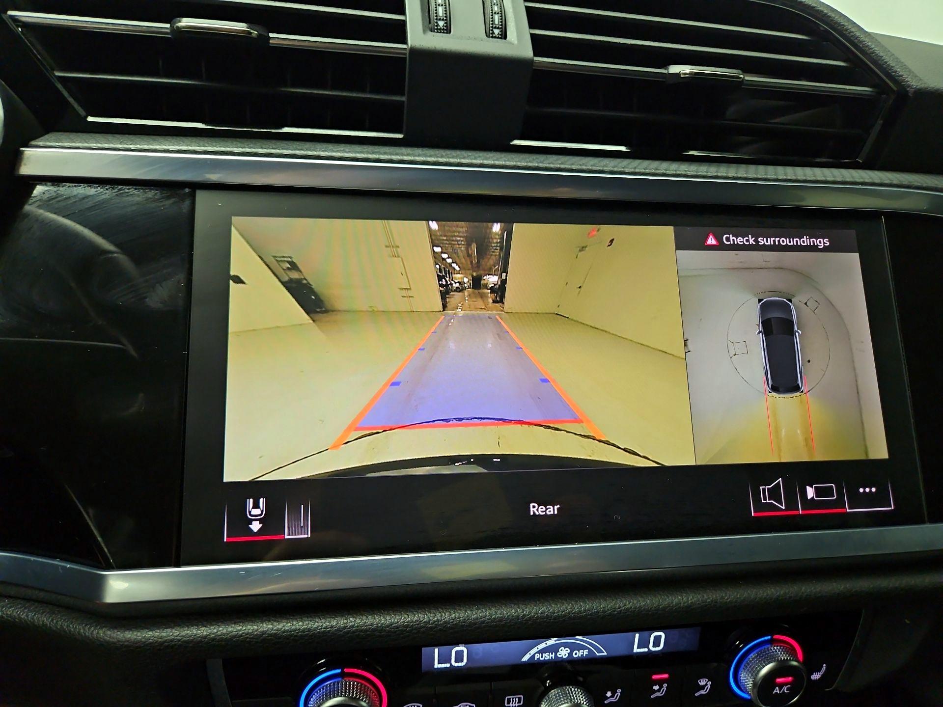 Thumbnail: 2025 Audi Q3 - 15