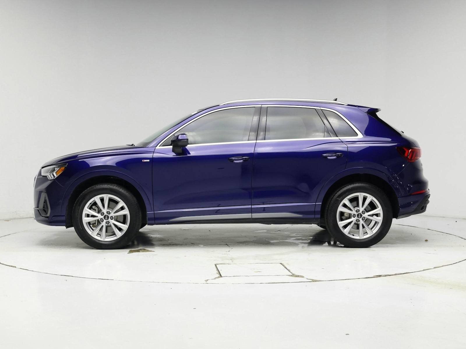 2025 Audi Q3 S Line Premium Plus - Photo 4