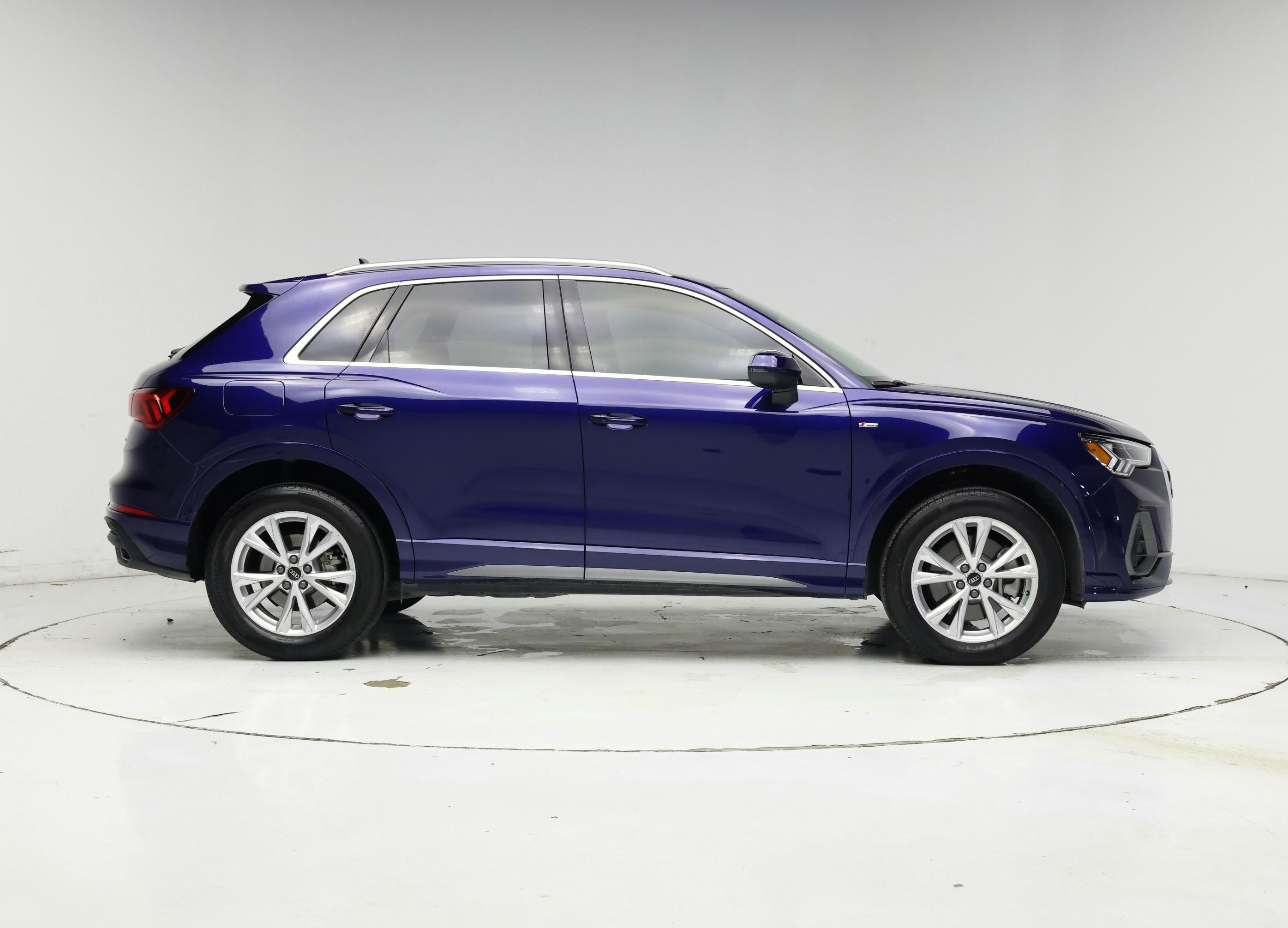 Thumbnail: 2025 Audi Q3 - 7