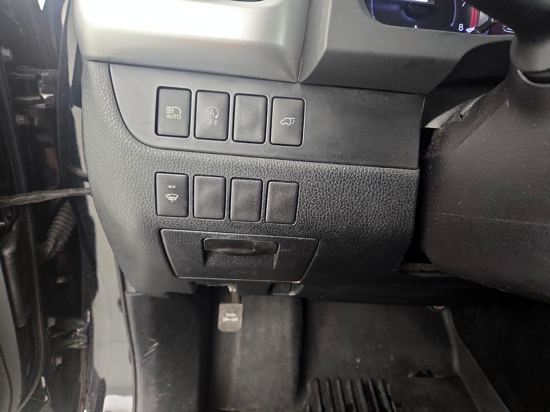 Thumbnail: 2019 Toyota Highlander - 13