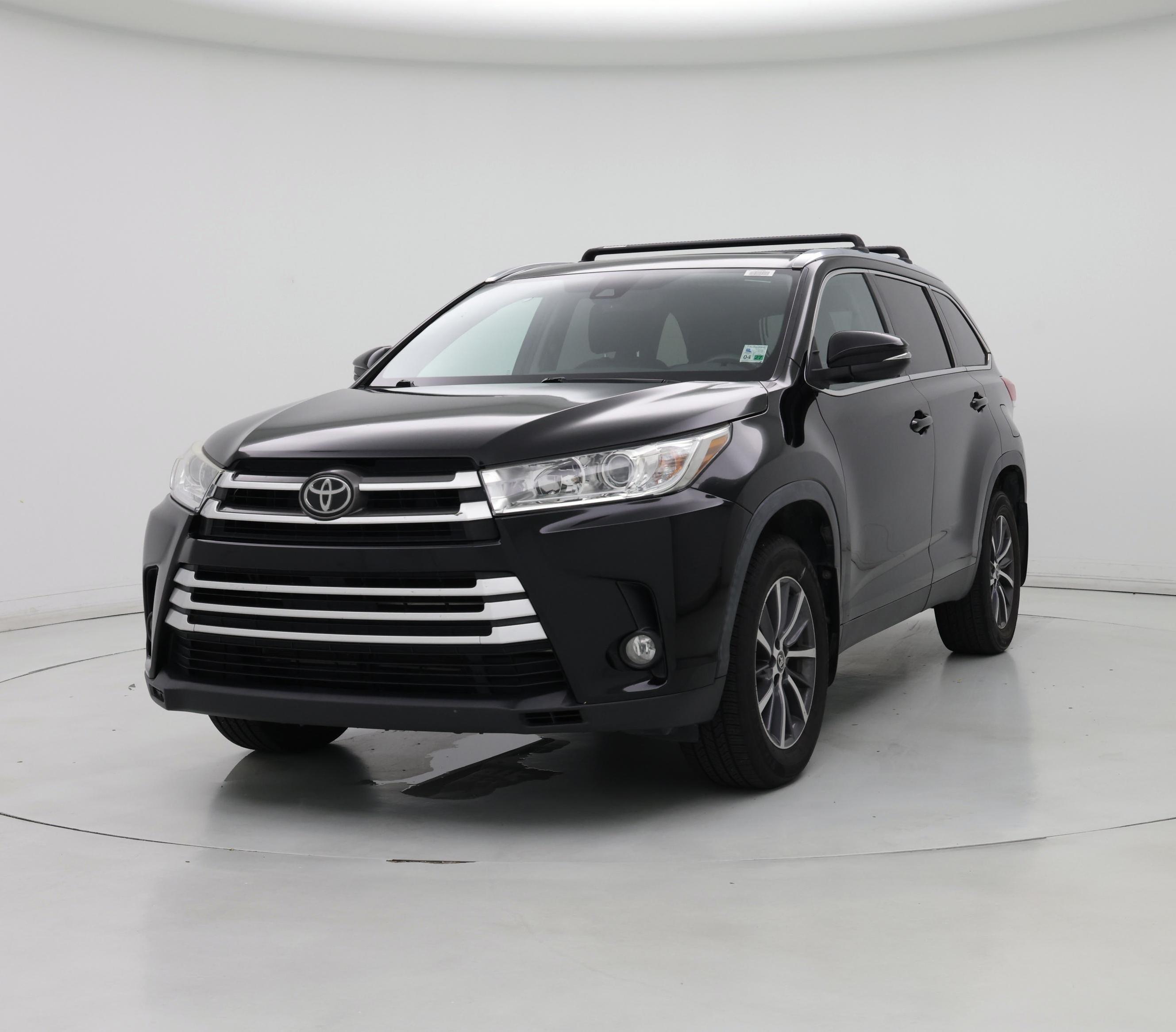 Thumbnail: 2019 Toyota Highlander - 4