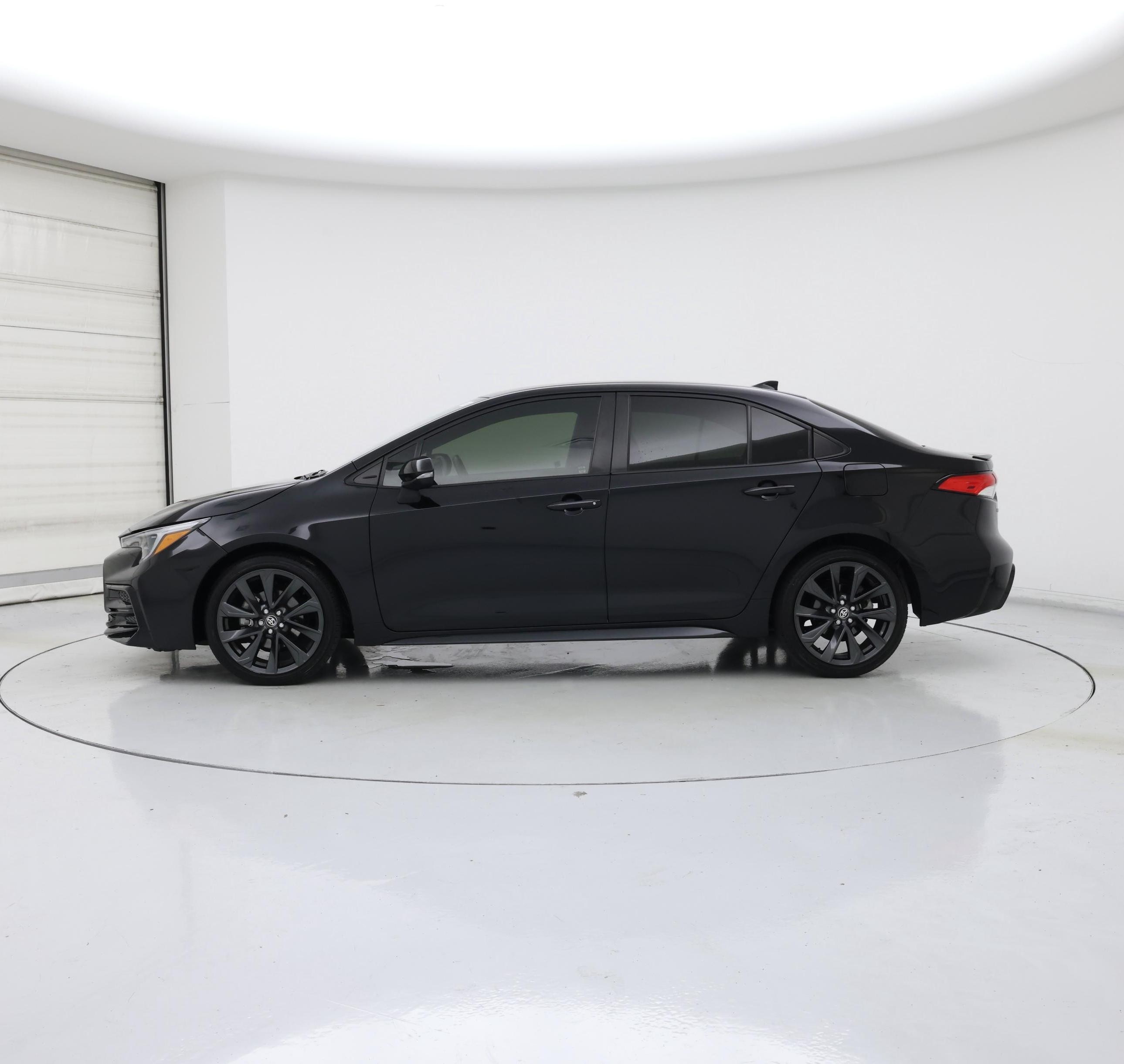 Thumbnail: 2024 Toyota Corolla - 3