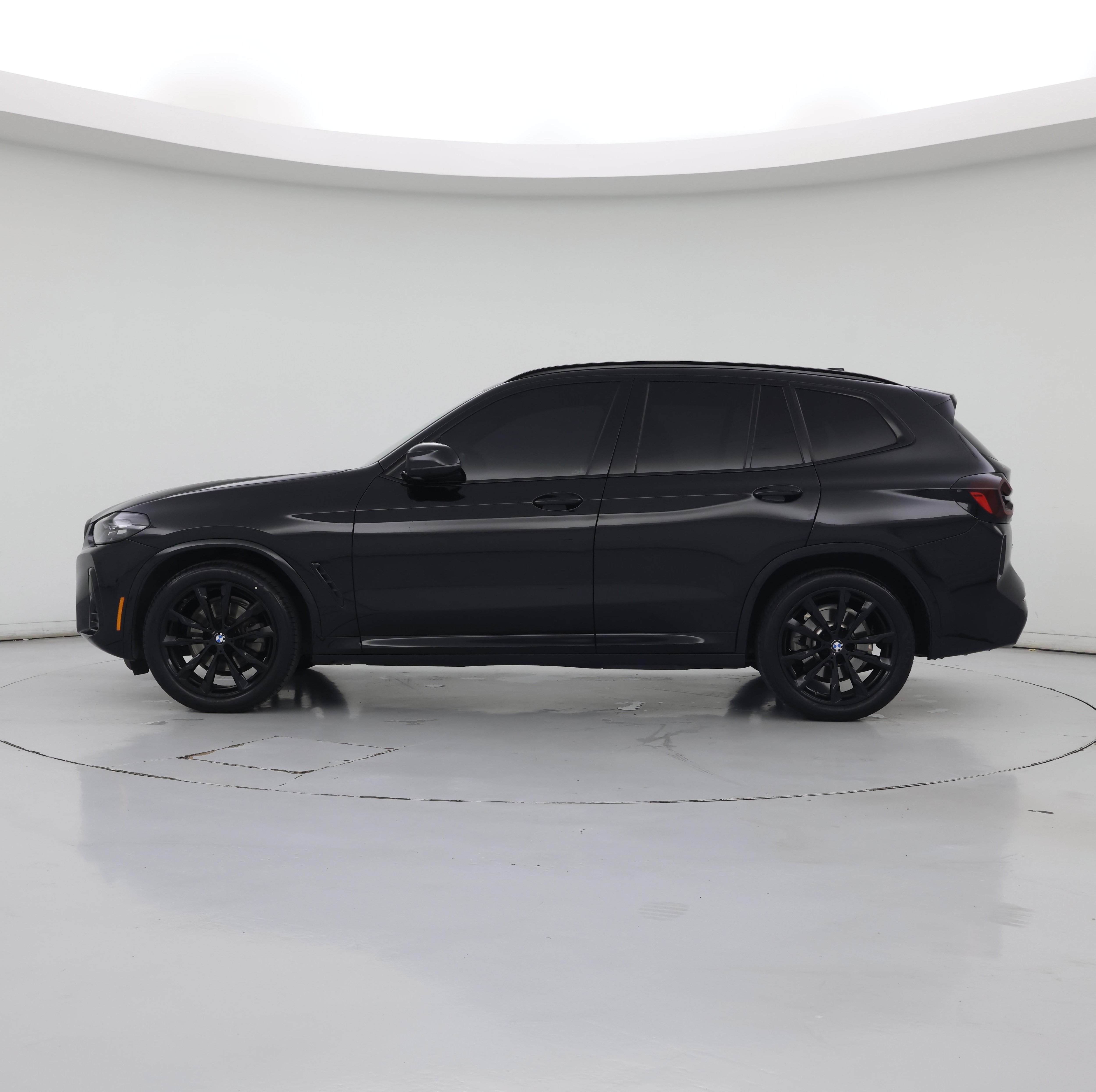 Thumbnail: 2022 BMW X3 - 3
