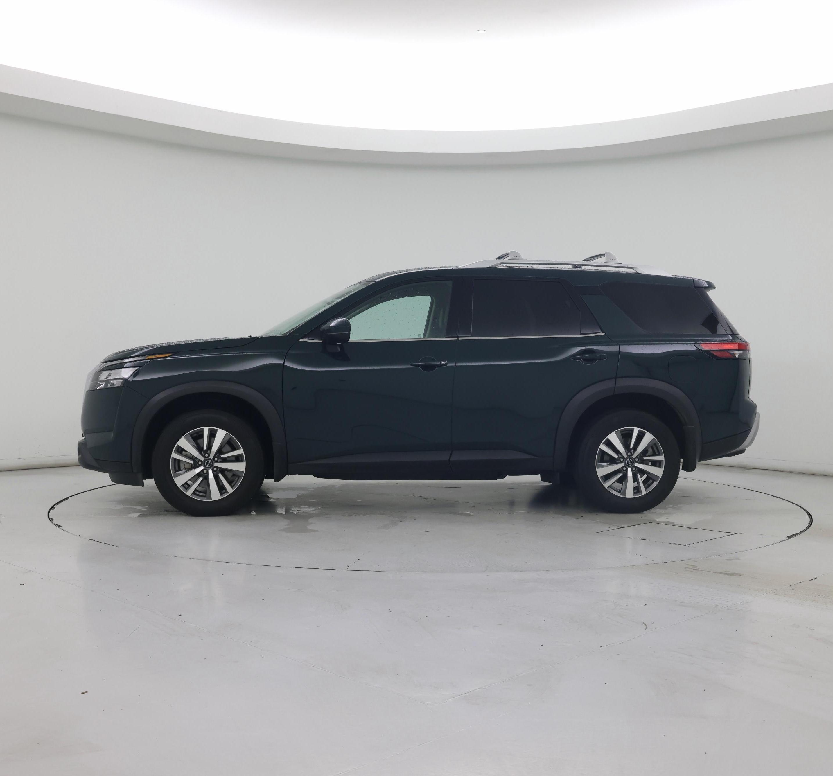 Thumbnail: 2025 Nissan Pathfinder - 3
