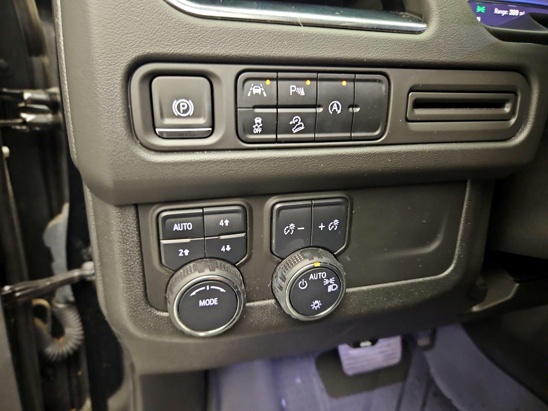 Thumbnail: 2024 Chevrolet Suburban - 13