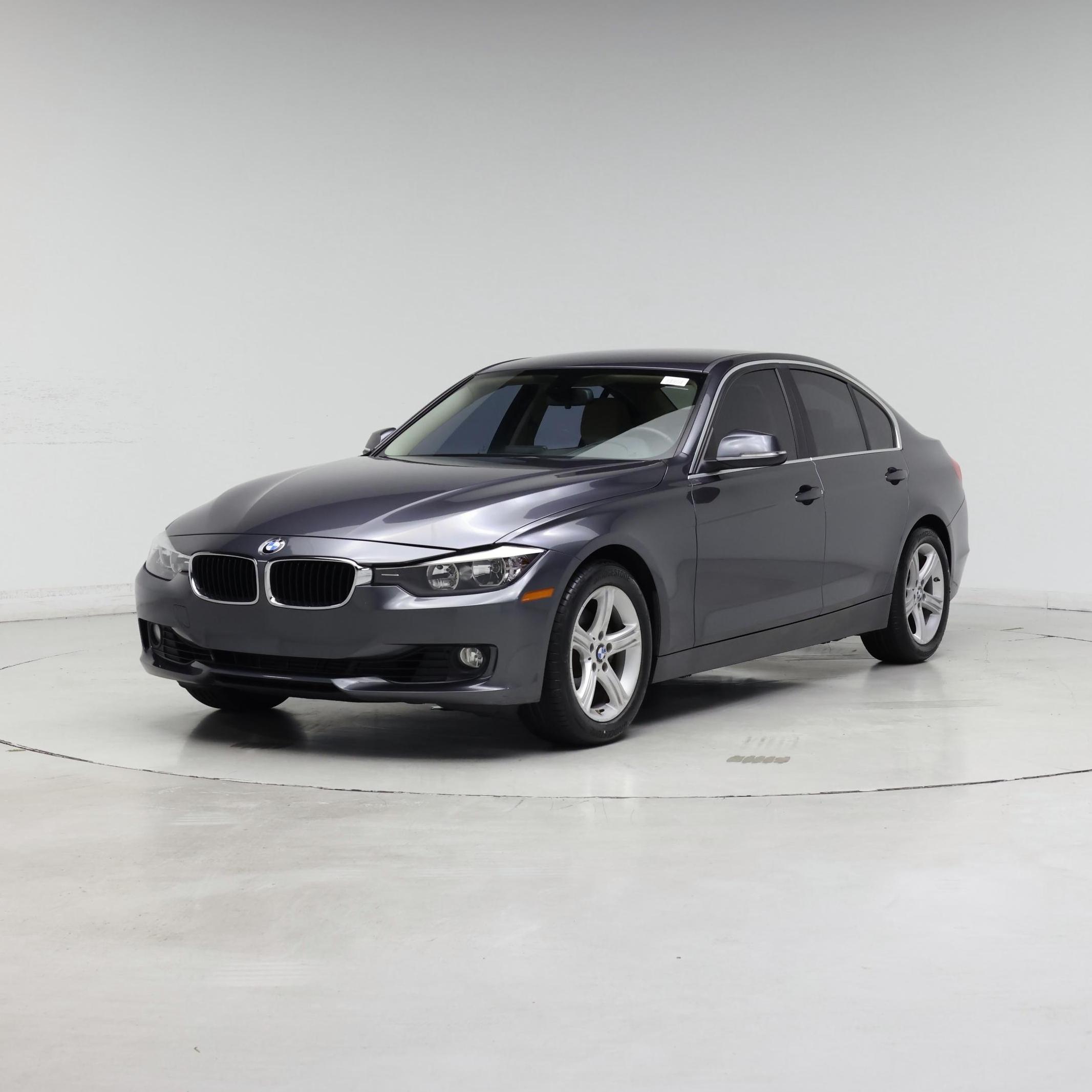 Thumbnail: 2015 BMW 3 Series - 4