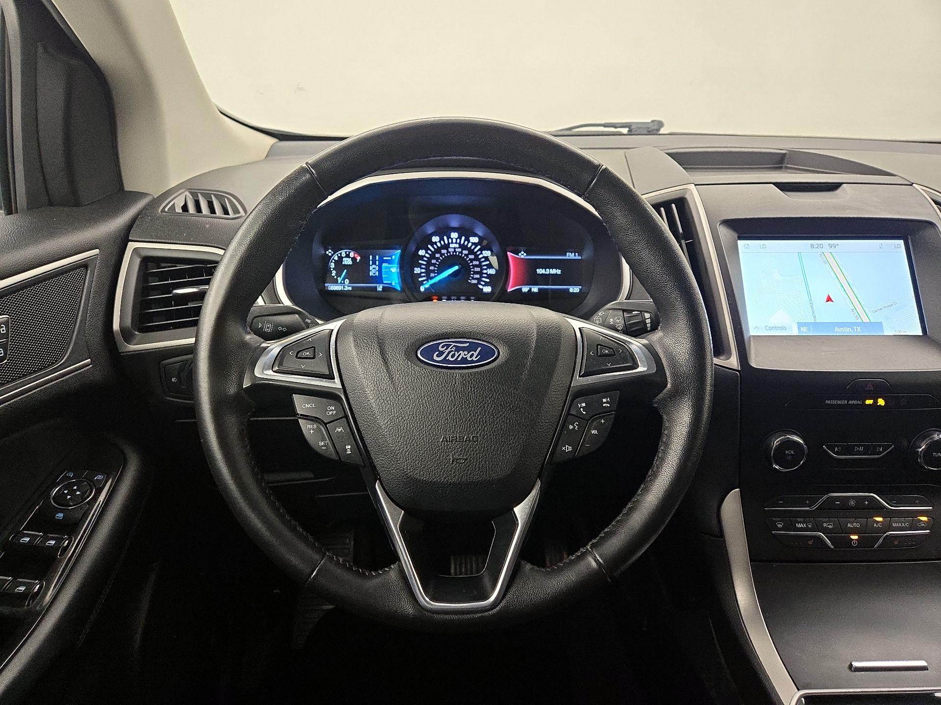 Thumbnail: 2020 Ford Edge - 10