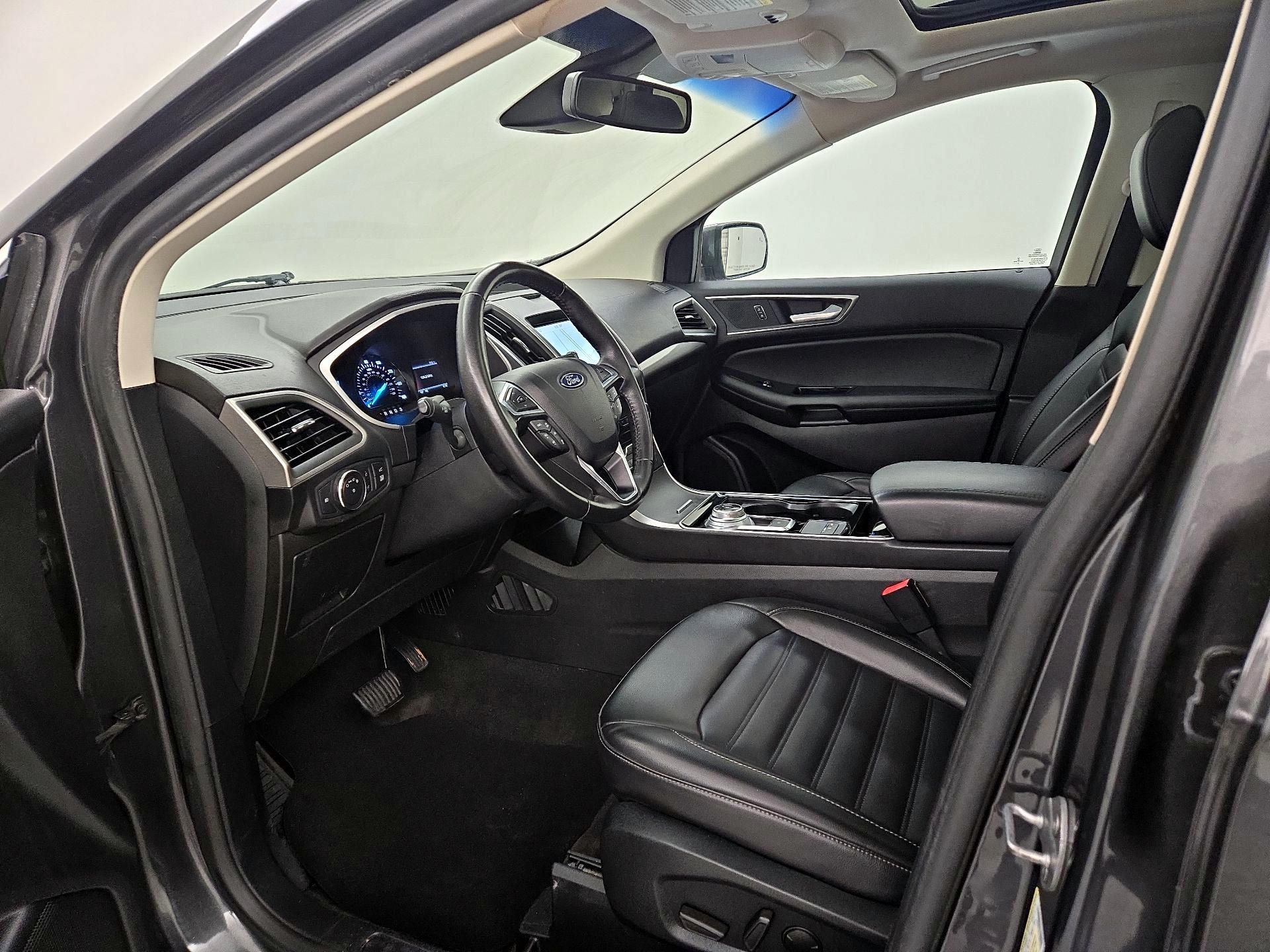 Thumbnail: 2020 Ford Edge - 11