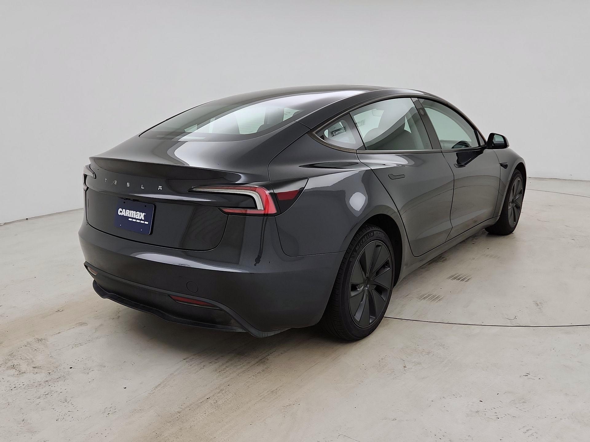 Thumbnail: 2025 Tesla Model 3 - 5