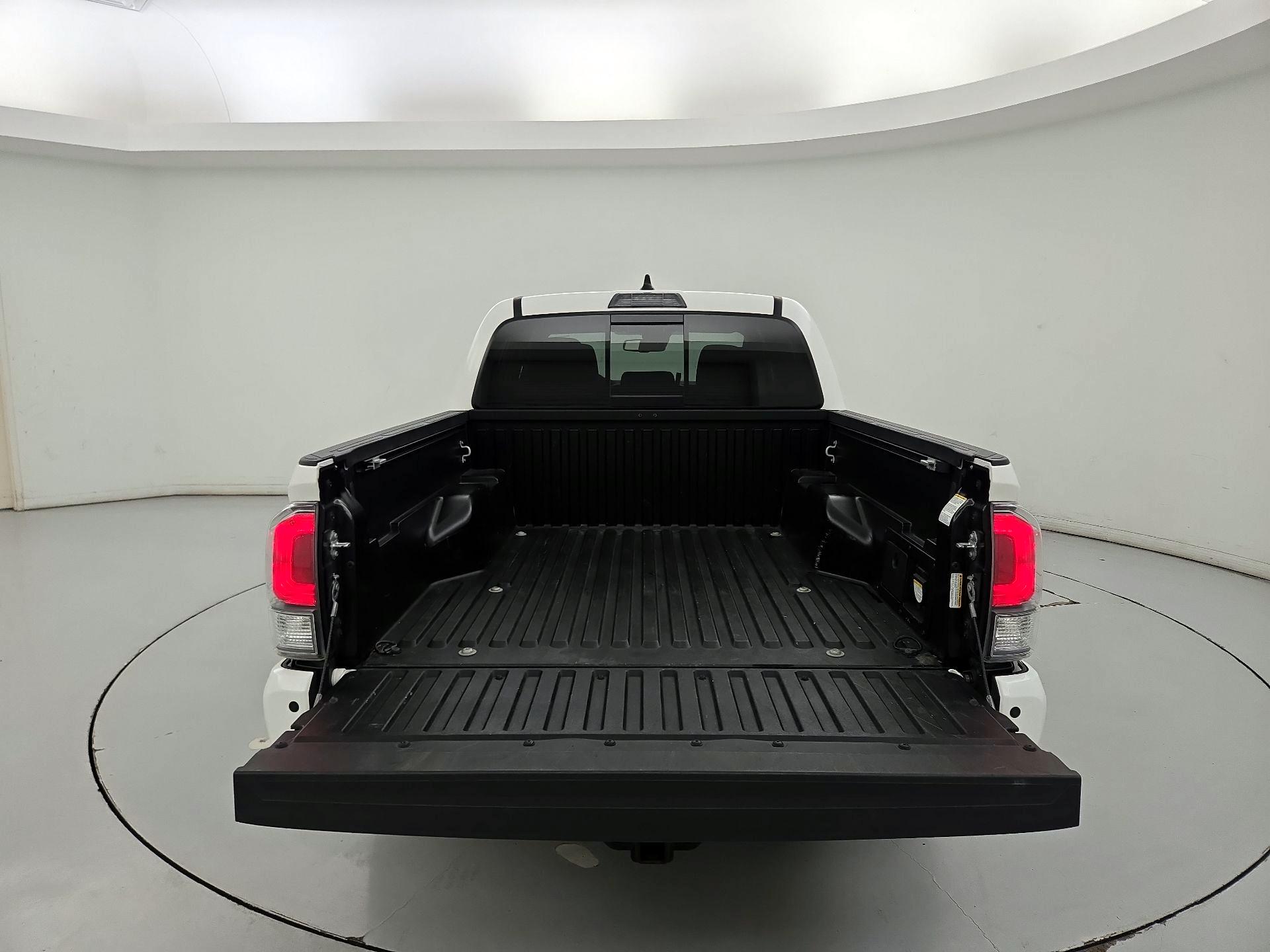 Thumbnail: 2023 Toyota Tacoma - 20