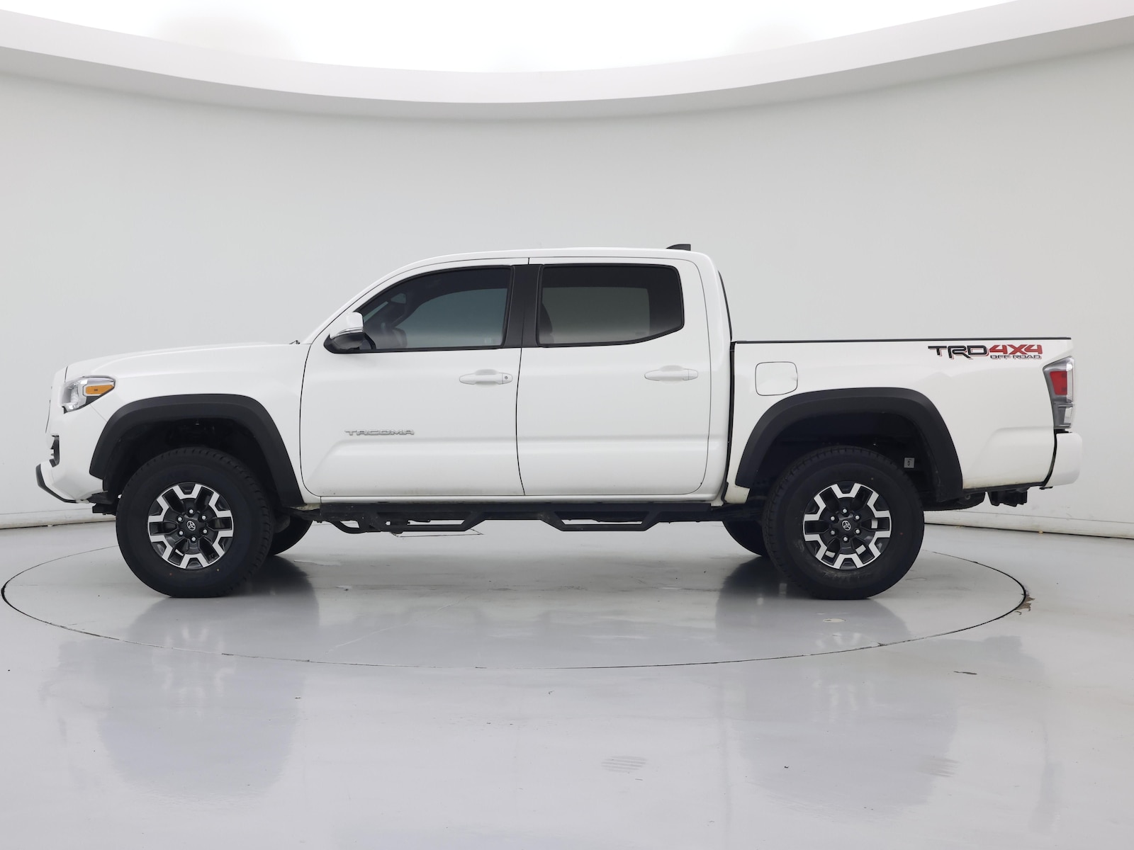 2023 Toyota Tacoma SR - Photo 4