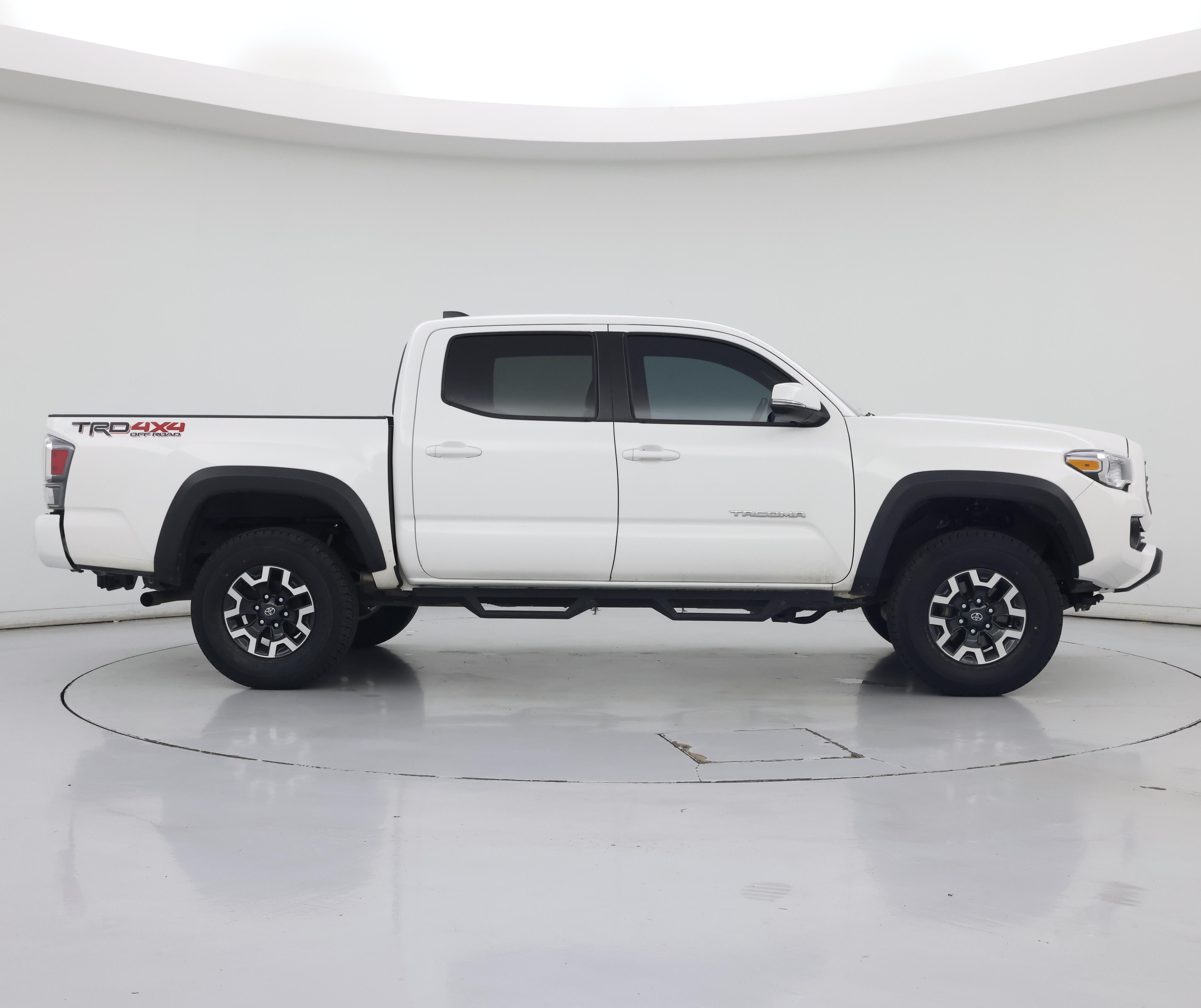 Thumbnail: 2023 Toyota Tacoma - 7