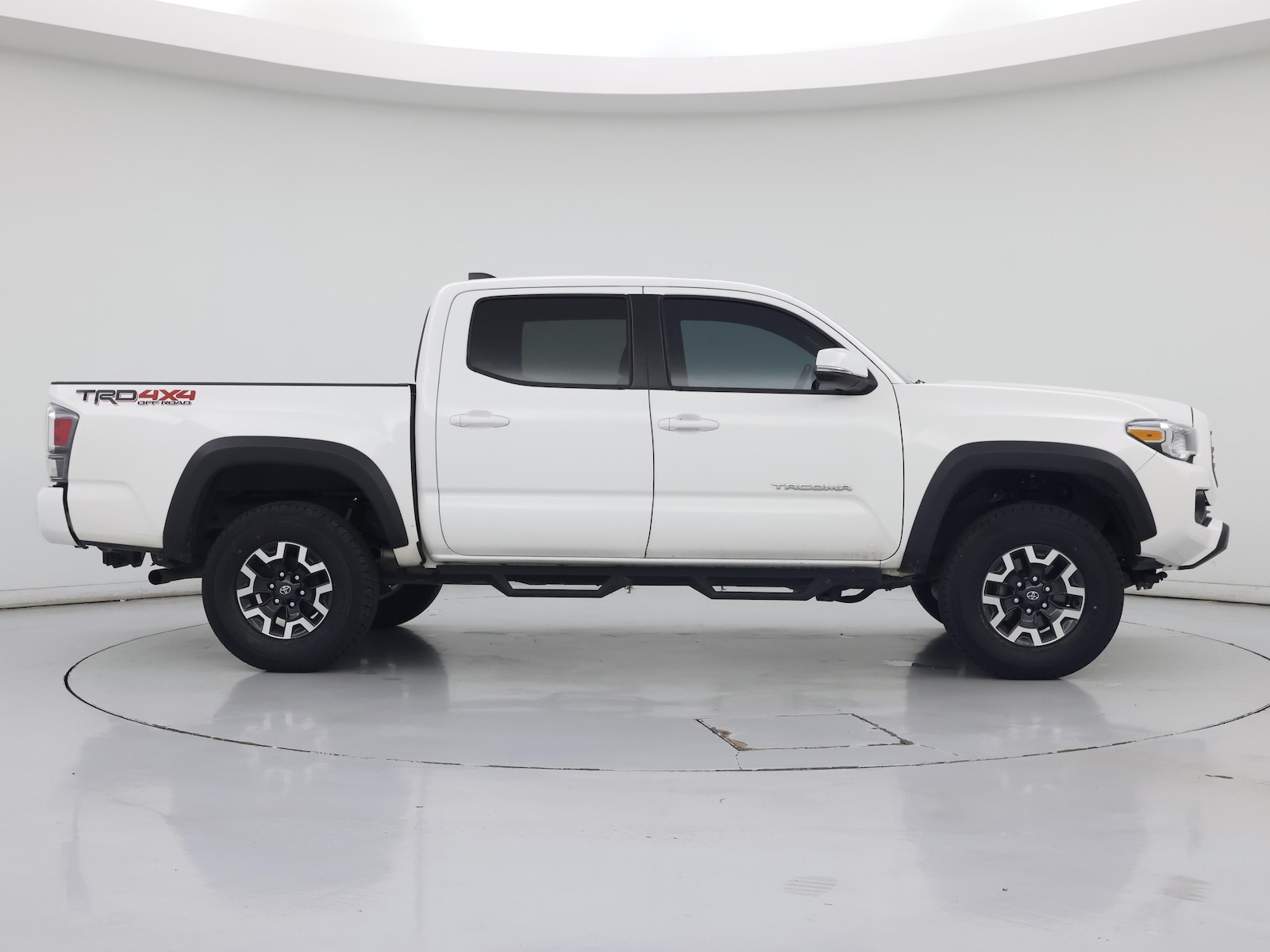 2023 Toyota Tacoma SR - Photo 8