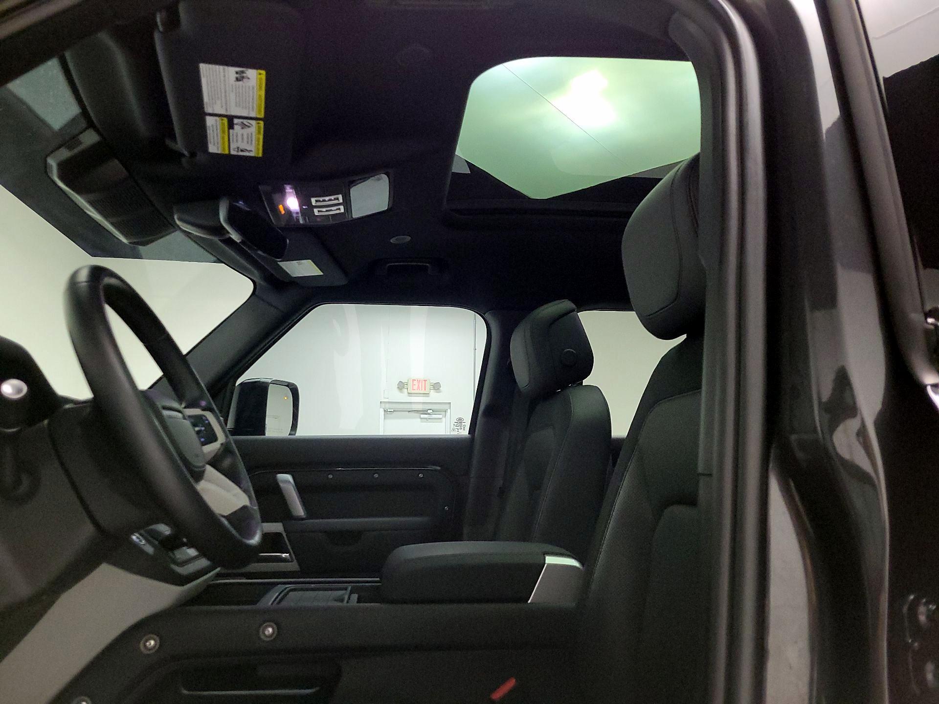 Thumbnail: 2023 Land Rover Defender - 19