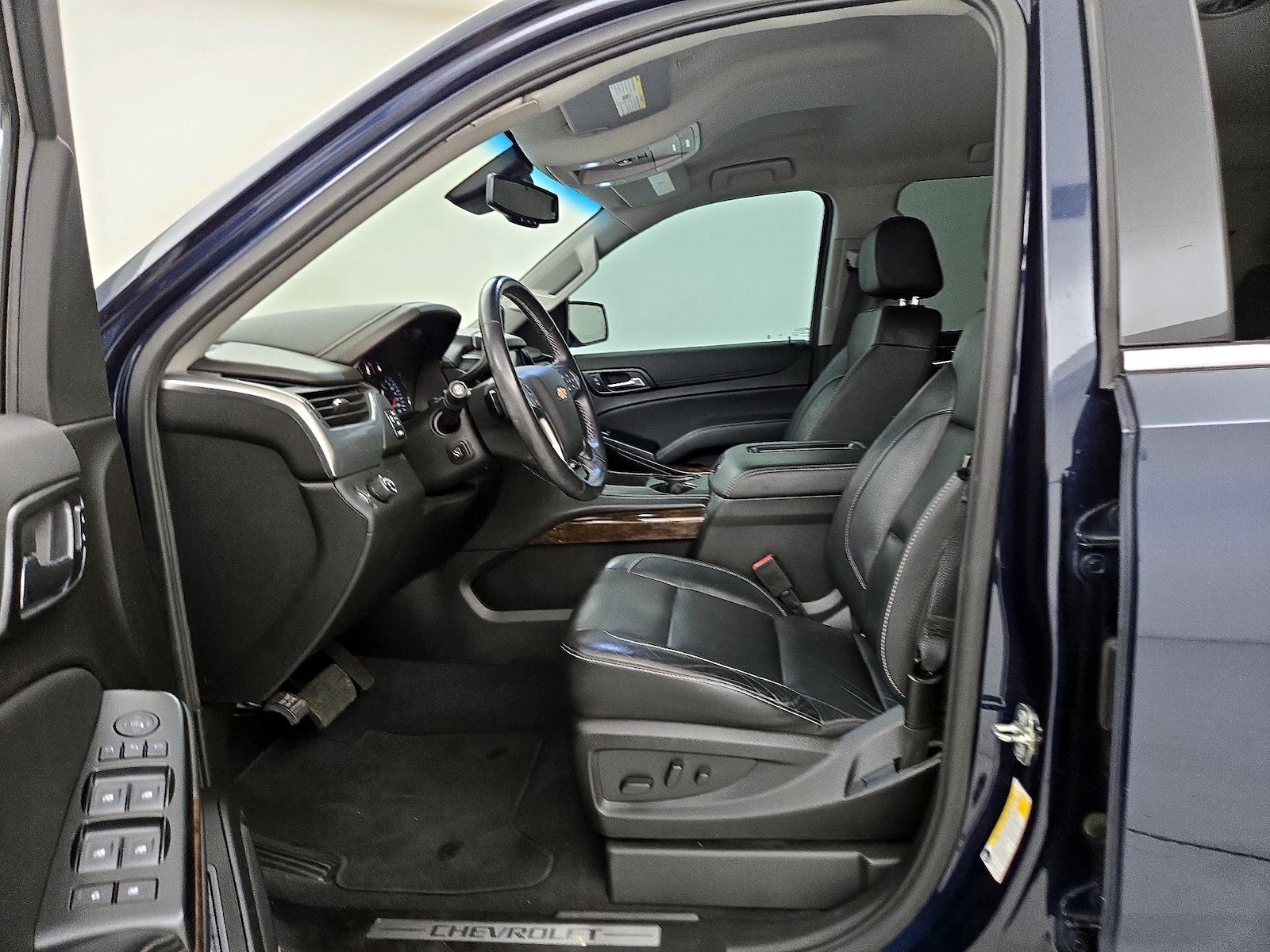 2020 Chevrolet Tahoe LT - Photo 12