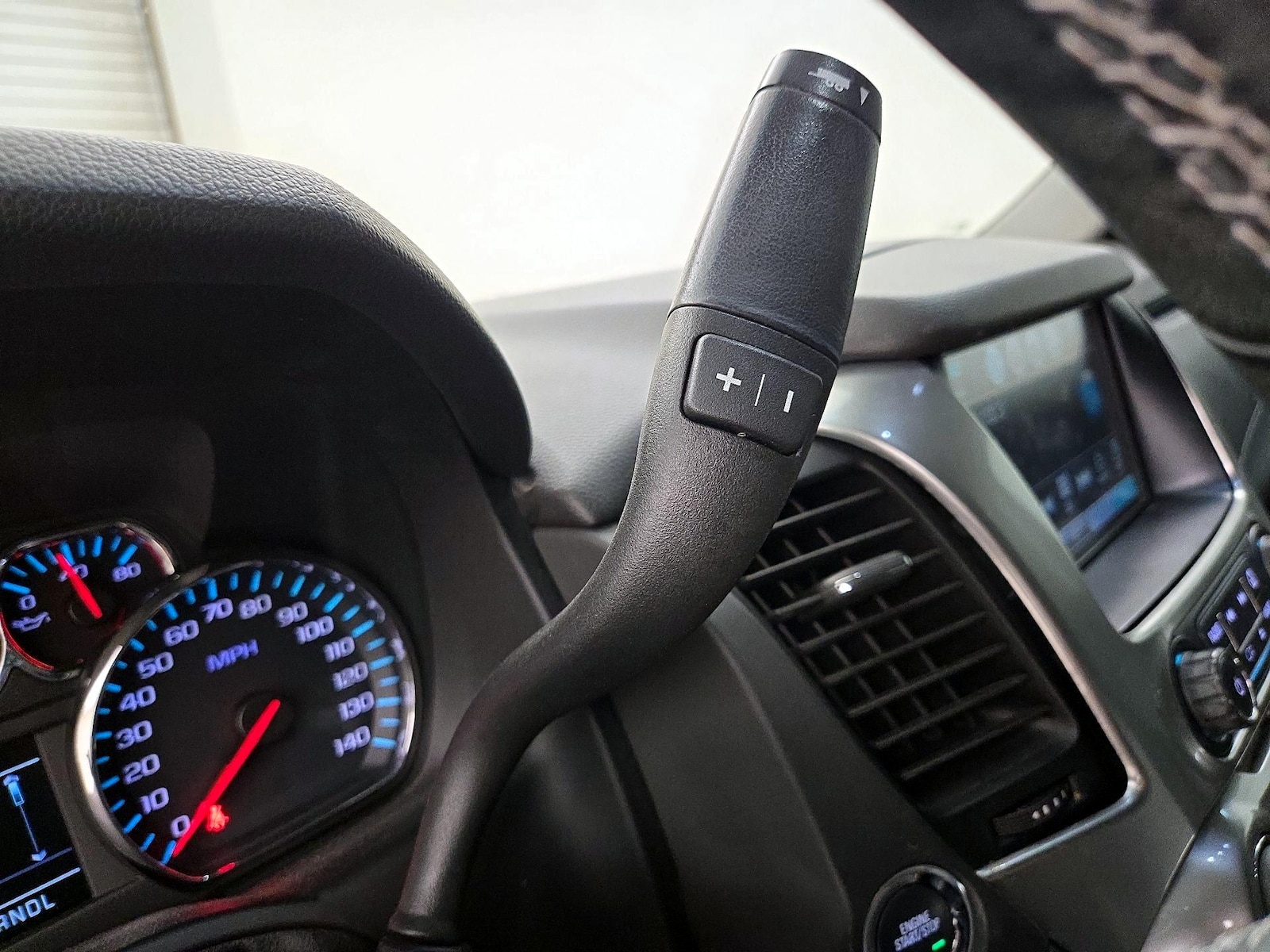 2020 Chevrolet Tahoe LT - Photo 18