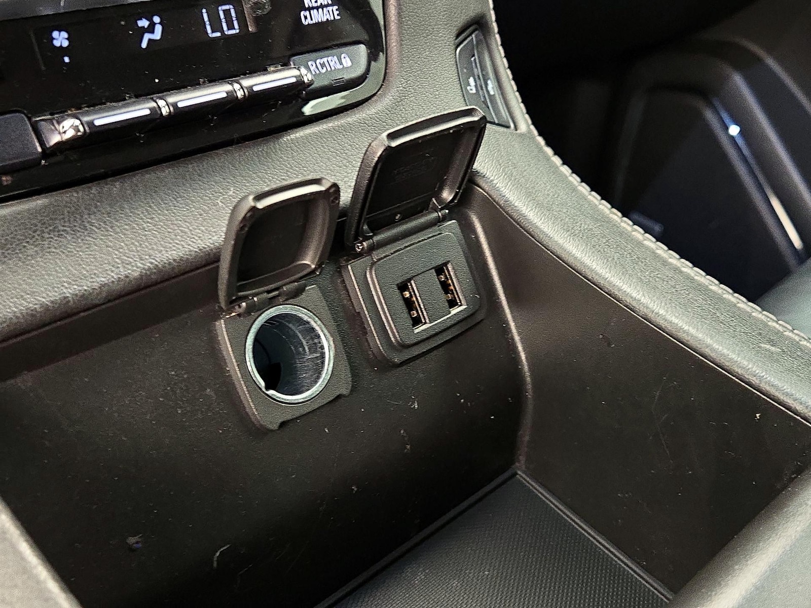 2020 Chevrolet Tahoe LT - Photo 19