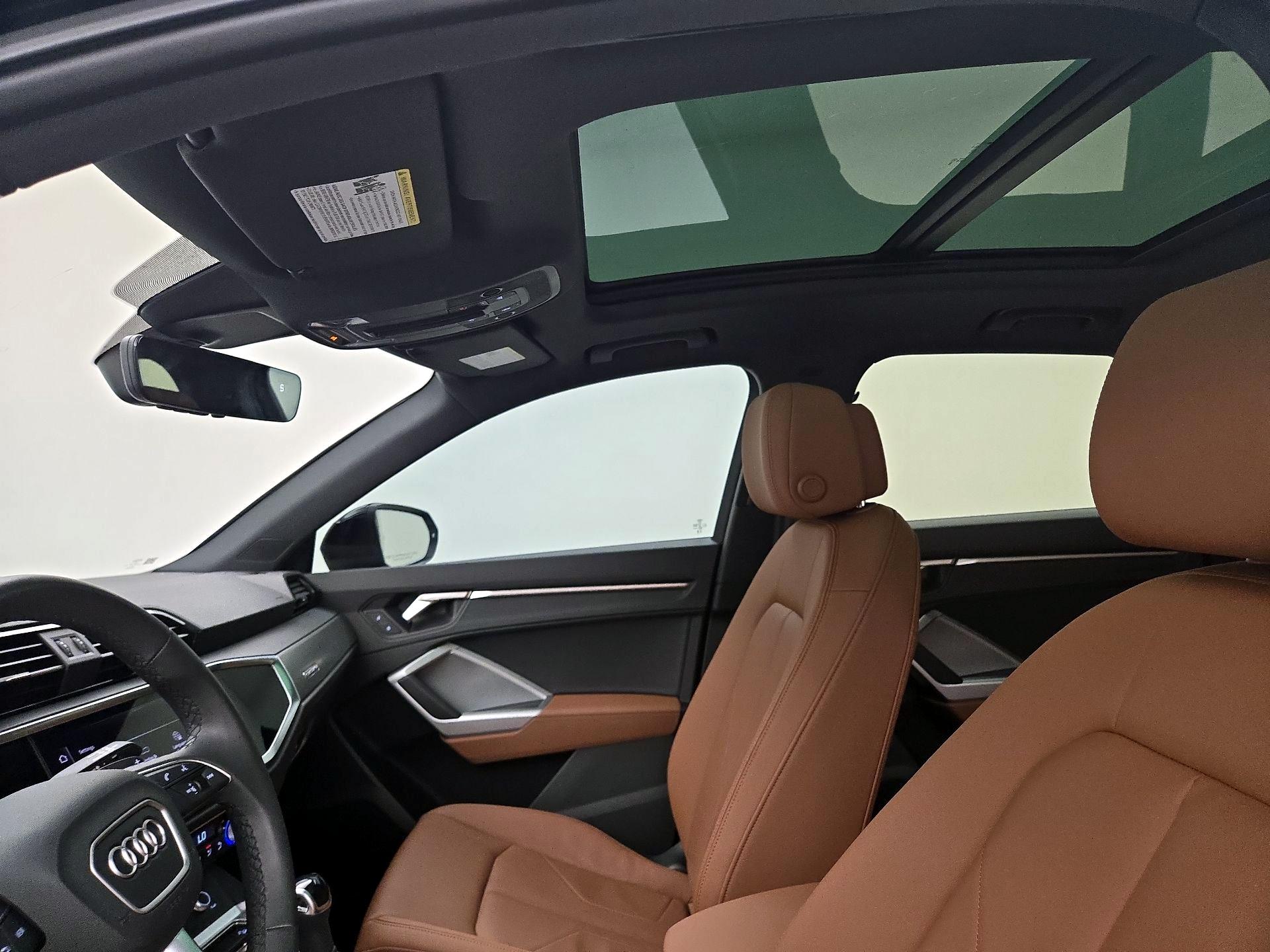 Thumbnail: 2025 Audi Q3 - 19