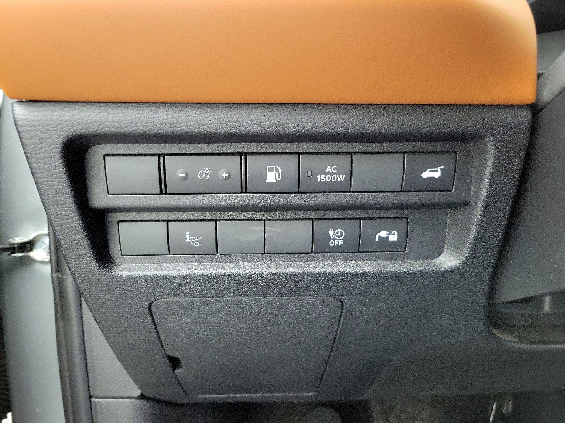 Thumbnail: 2025 Mitsubishi Outlander - 13