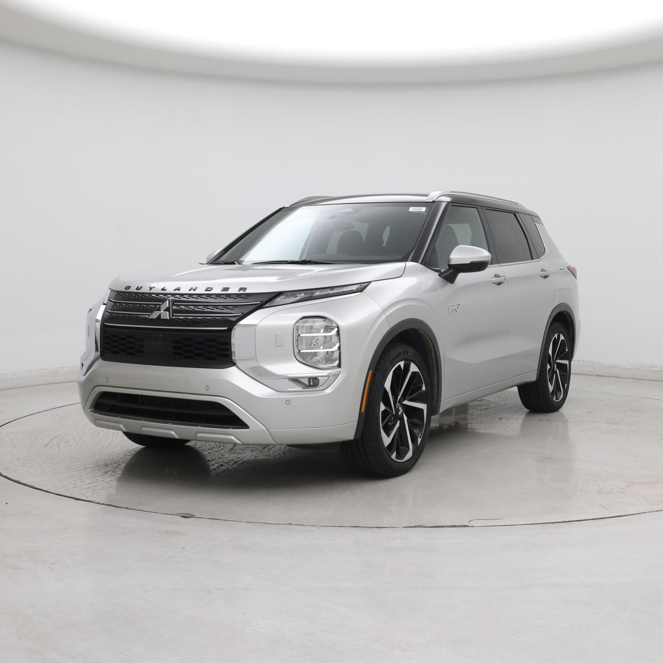 Thumbnail: 2025 Mitsubishi Outlander - 4