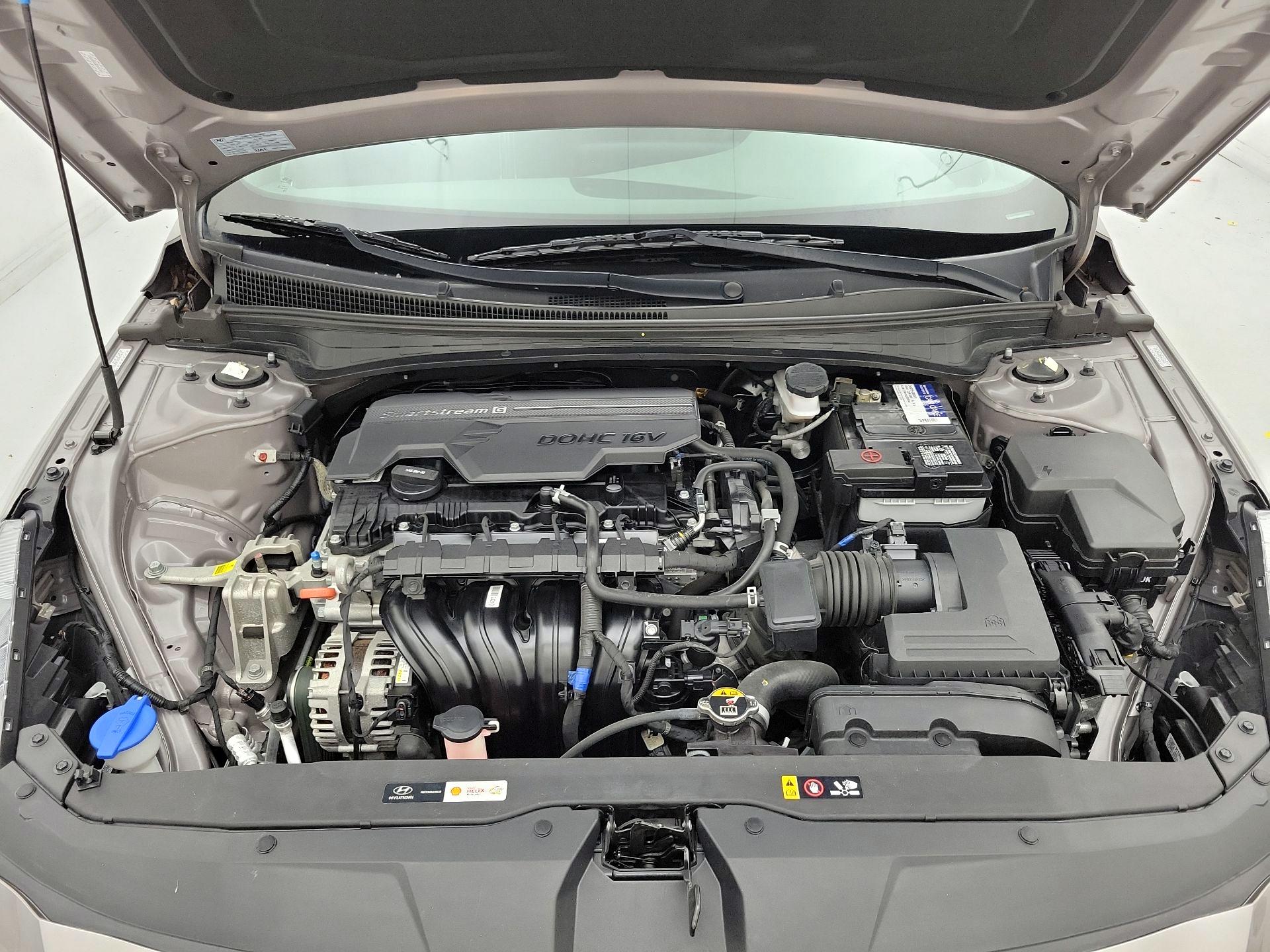 Thumbnail: 2021 Hyundai Elantra - 20