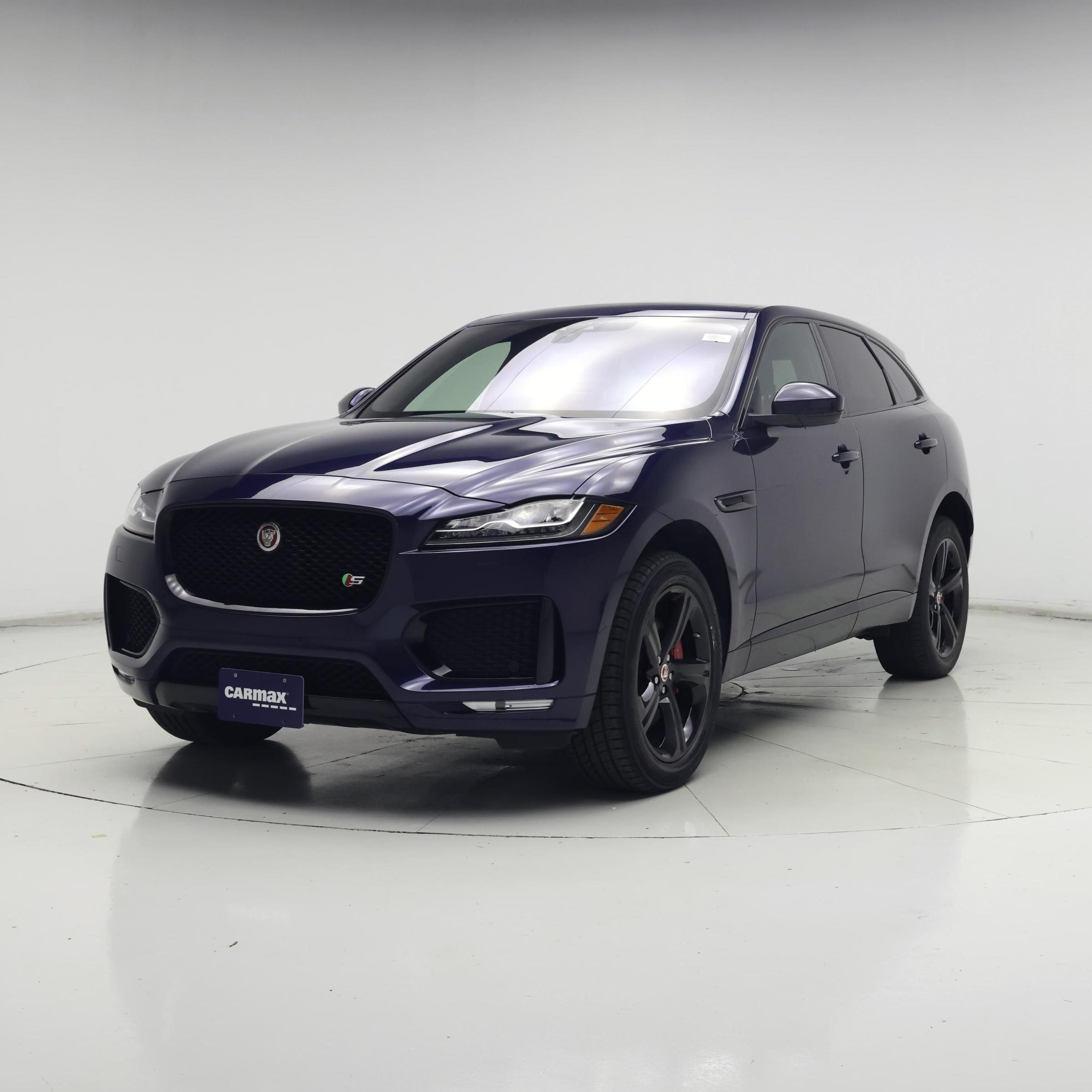 Thumbnail: 2017 Jaguar F-Pace - 4