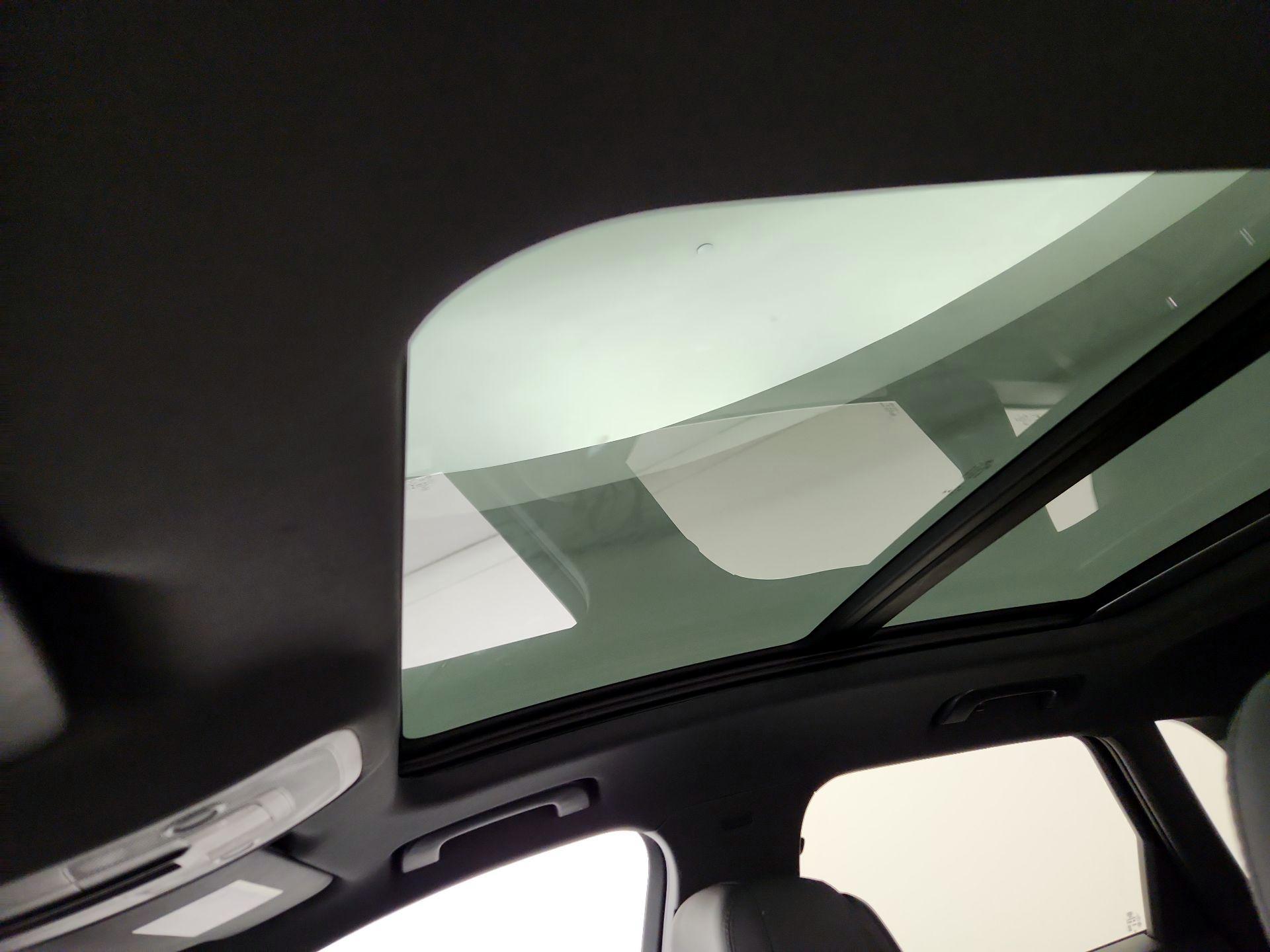 Thumbnail: 2020 Audi Q3 - 19