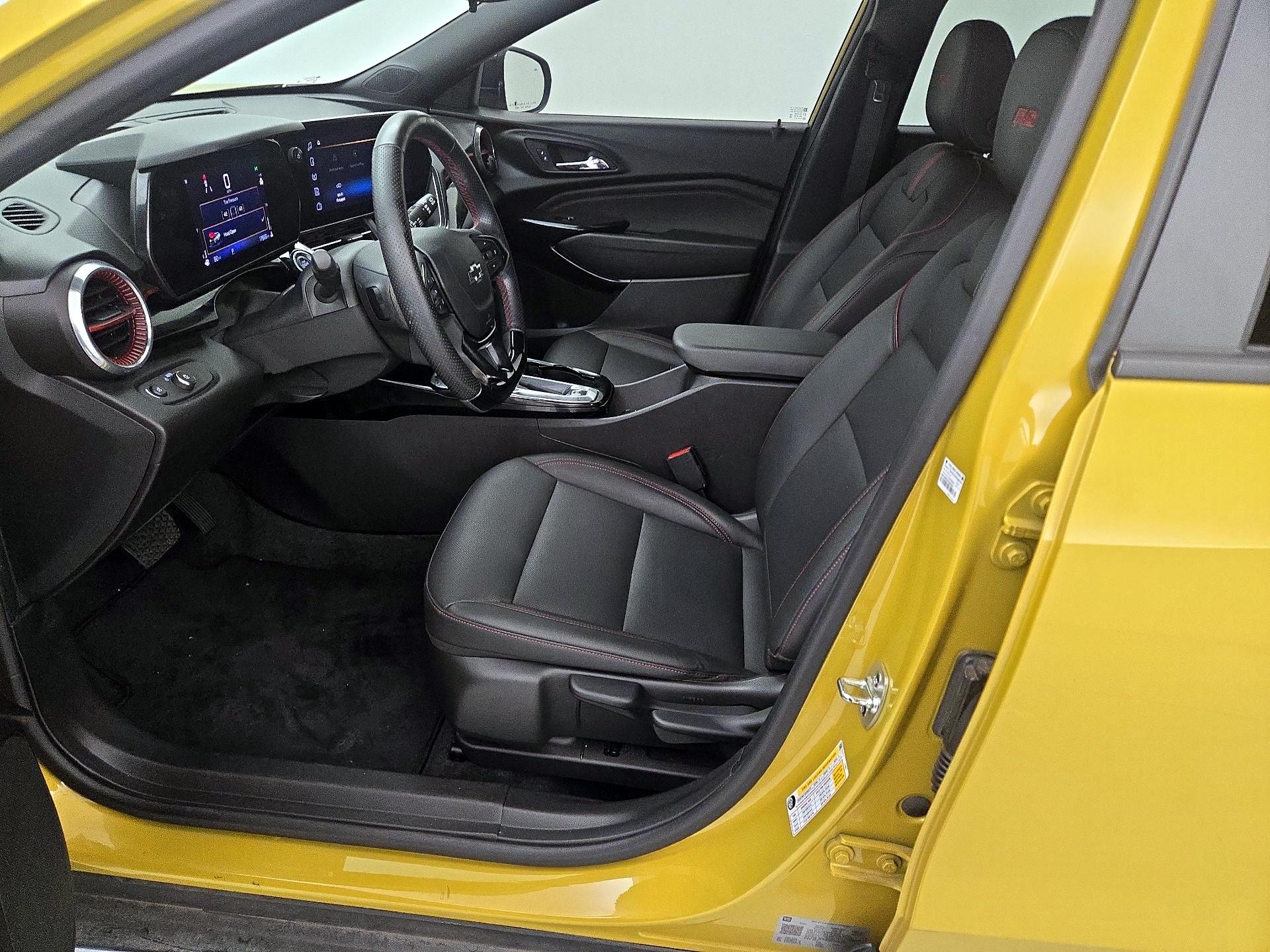 Thumbnail: 2025 Chevrolet Trax - 11