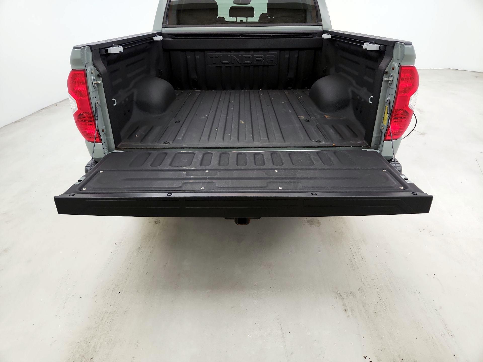 Thumbnail: 2021 Toyota Tundra - 20