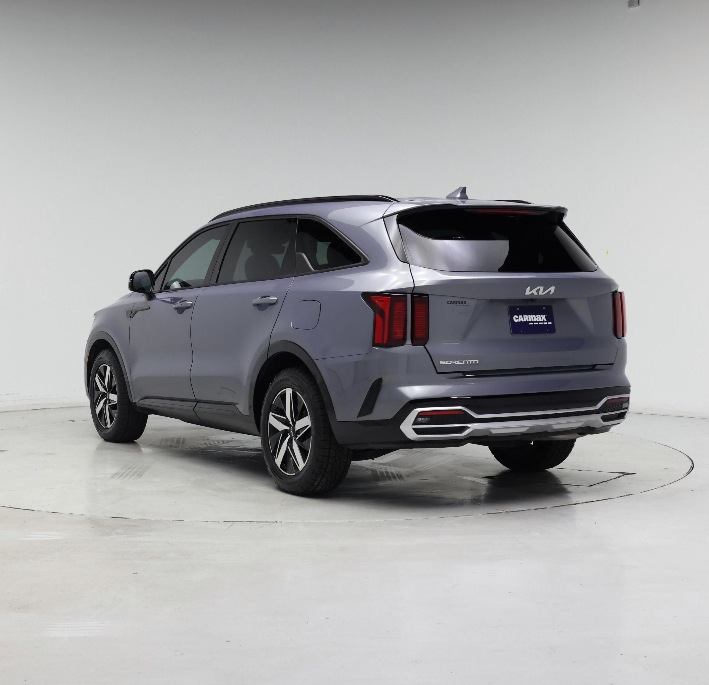 Thumbnail: 2023 Kia Sorento - 2