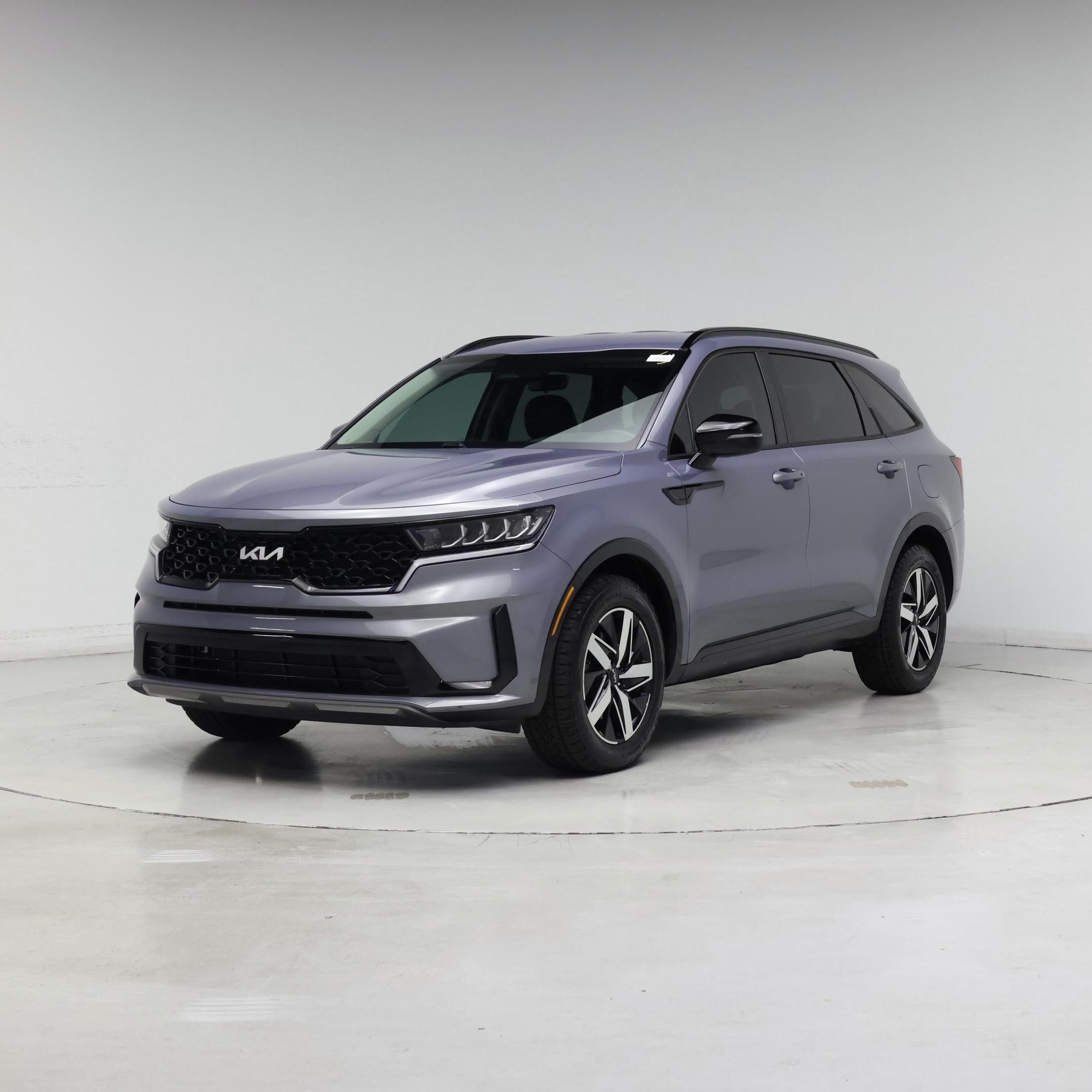 Thumbnail: 2023 Kia Sorento - 4