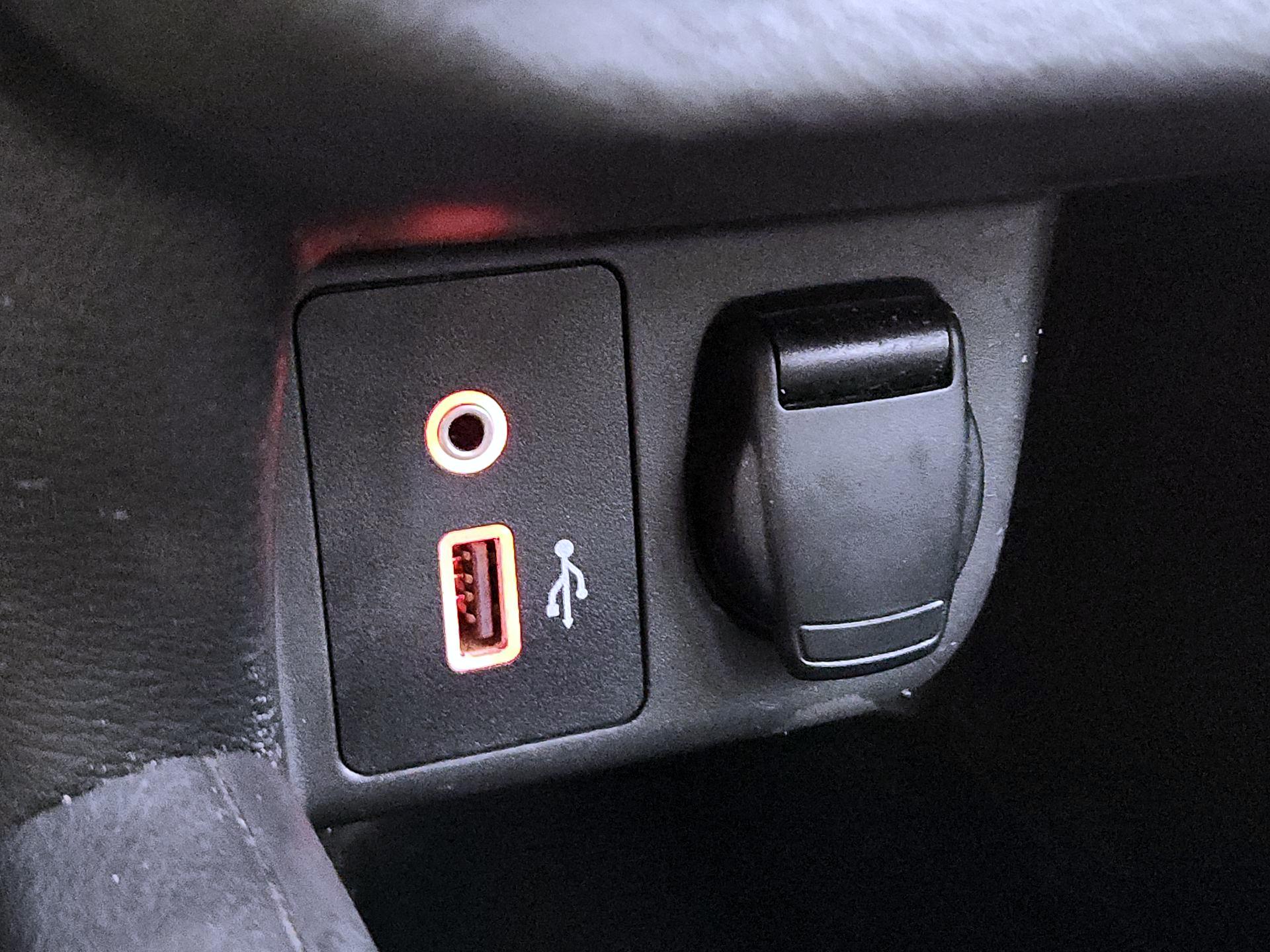 Thumbnail: 2020 Nissan Versa - 16