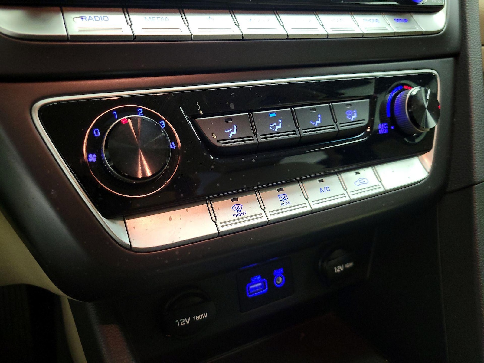 2018 Hyundai Sonata SE - Photo 17