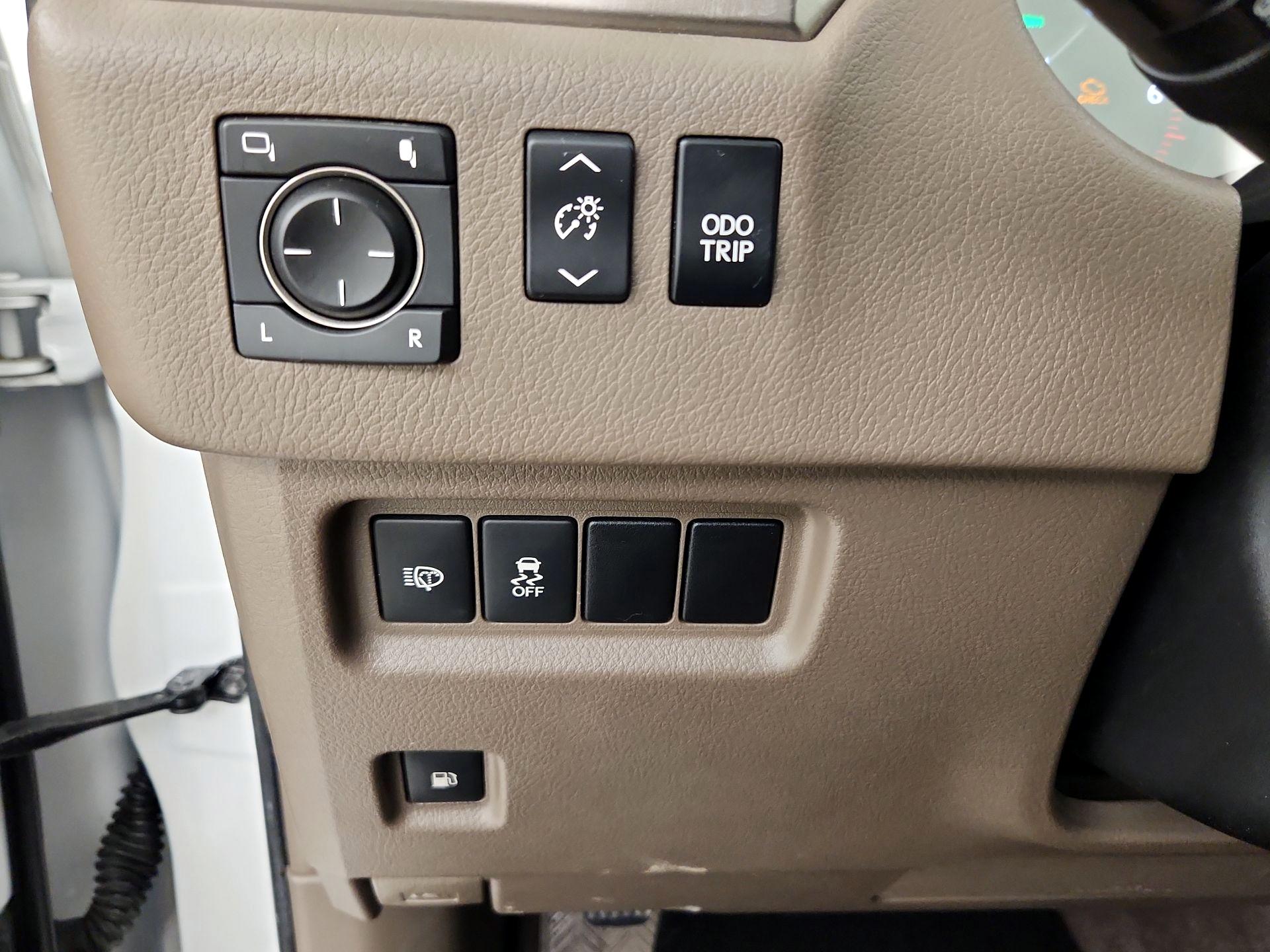Thumbnail: 2018 Lexus GX - 13
